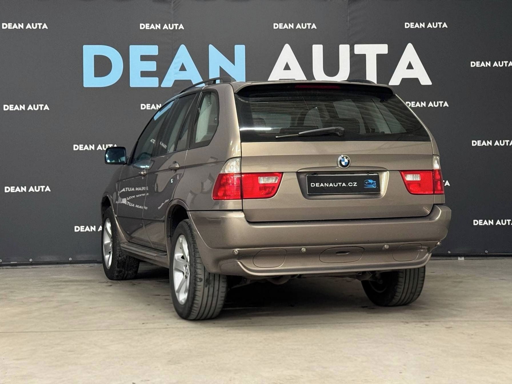 BMW X5, E53 3.0d, ČR, Tažné, Serviska - fotka 4