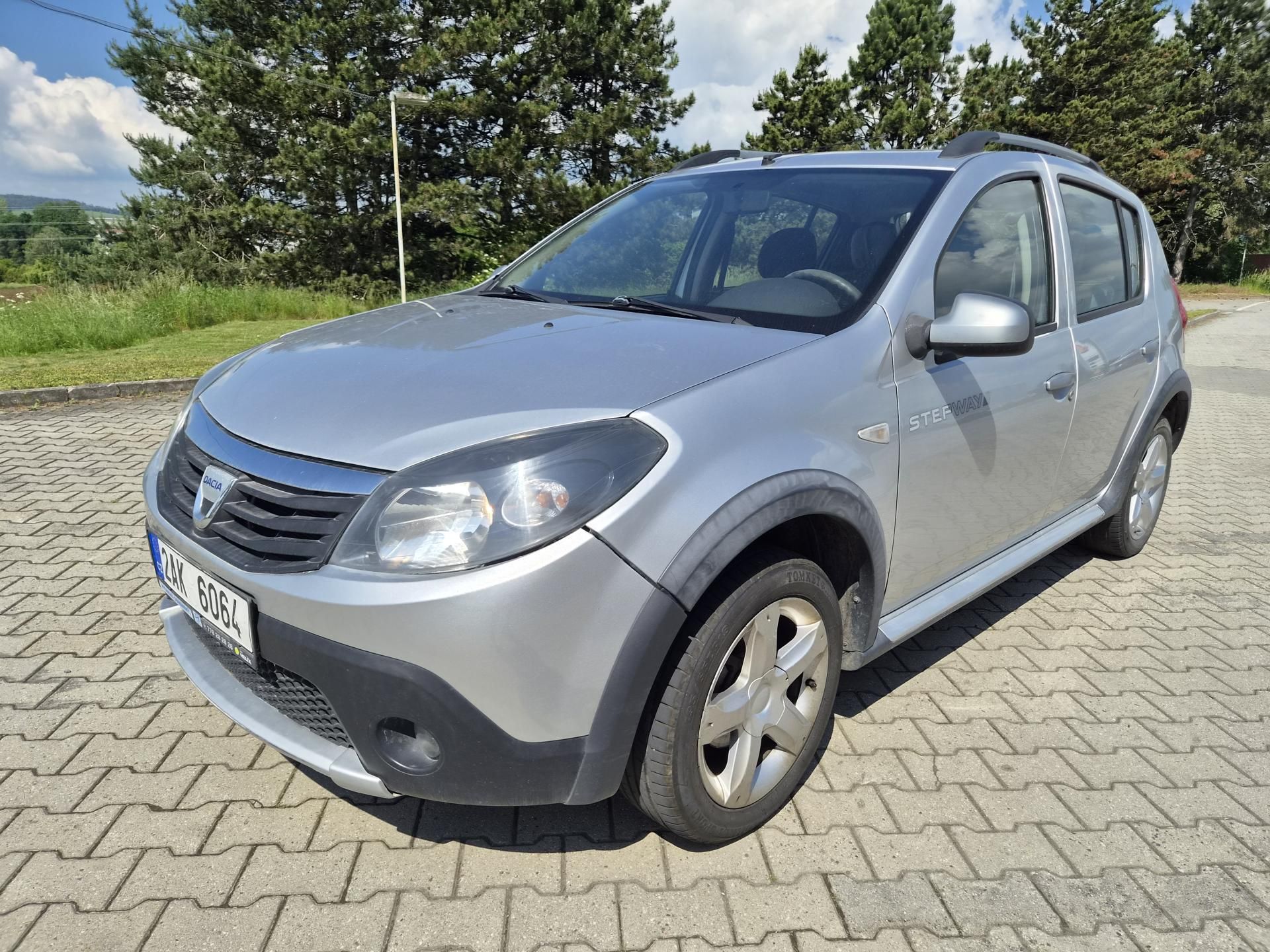 Dacia Sandero, 1,6 STEPWAY - fotka 2