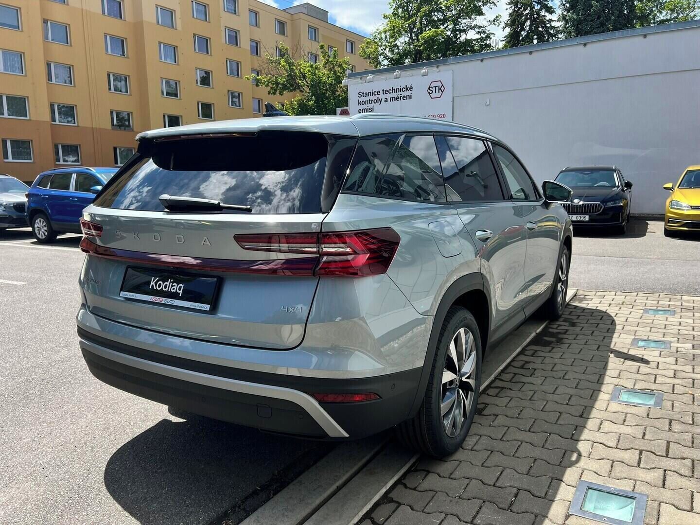 Škoda Kodiaq, Exclusive Selection 2,0 TDI 14 - fotka 4