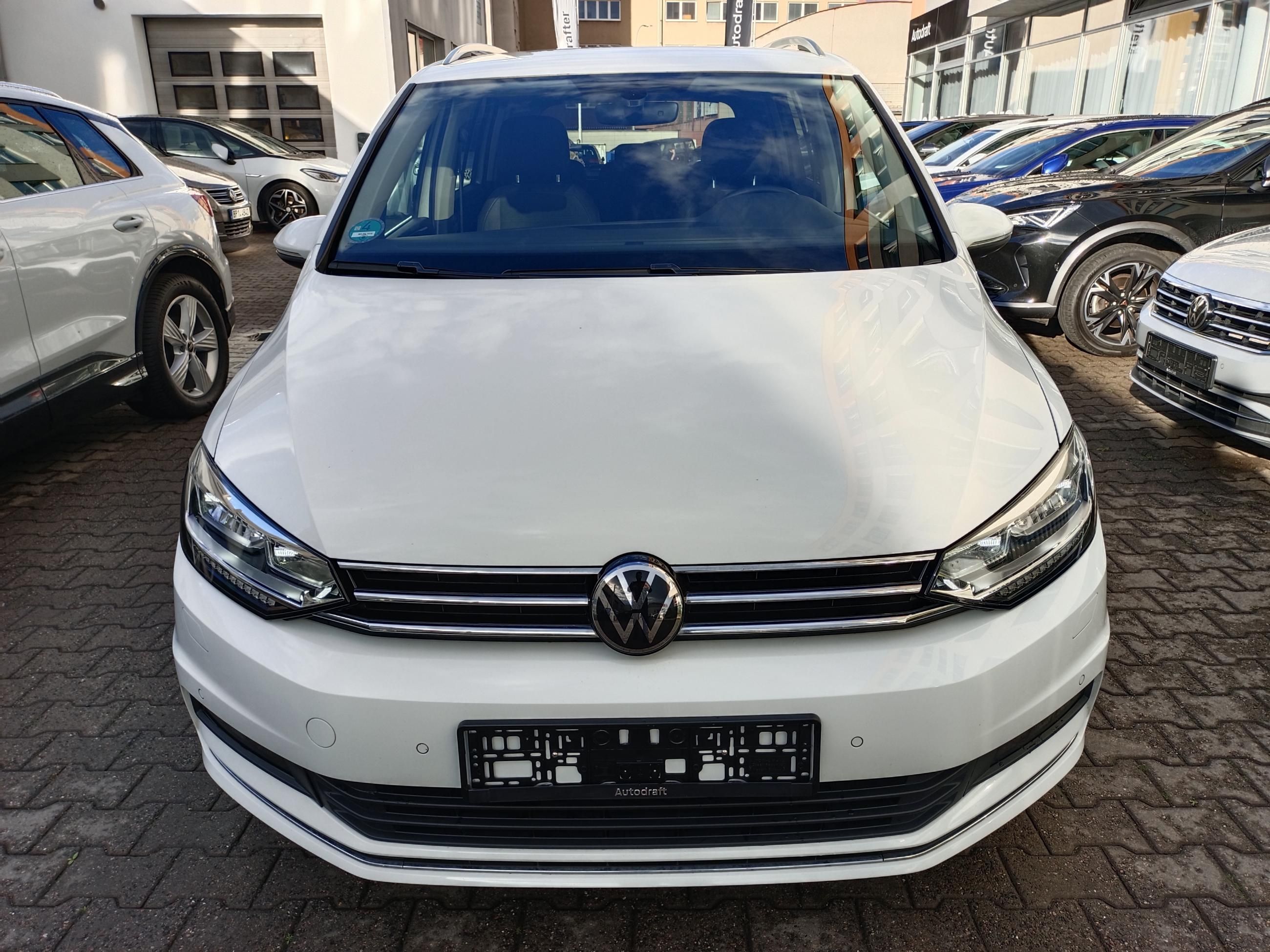 Volkswagen Touran, Highline 2.0 TDI 110kW DSG - fotka 2