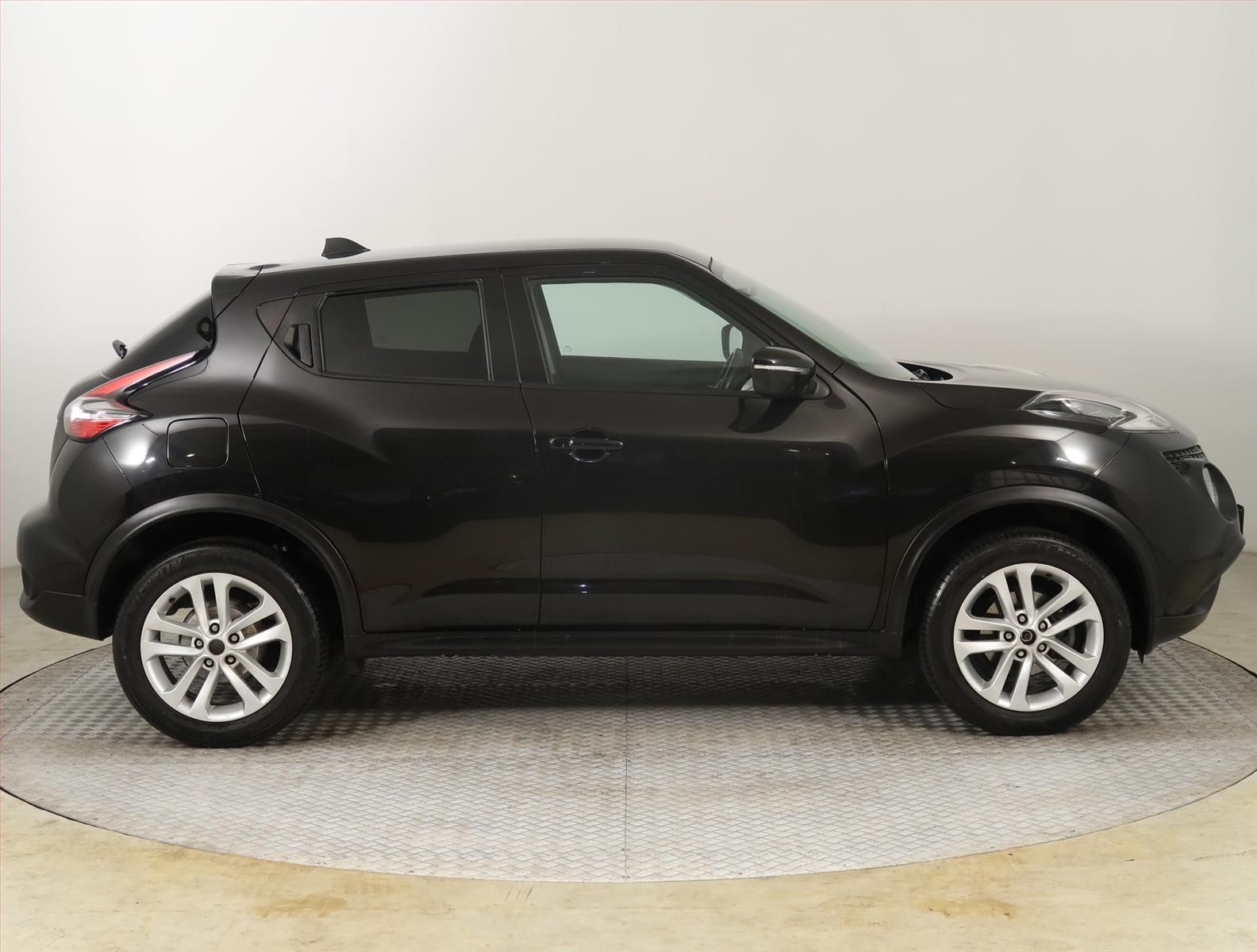 Nissan Juke, 1.2 DIG-T, Navi - fotka 6