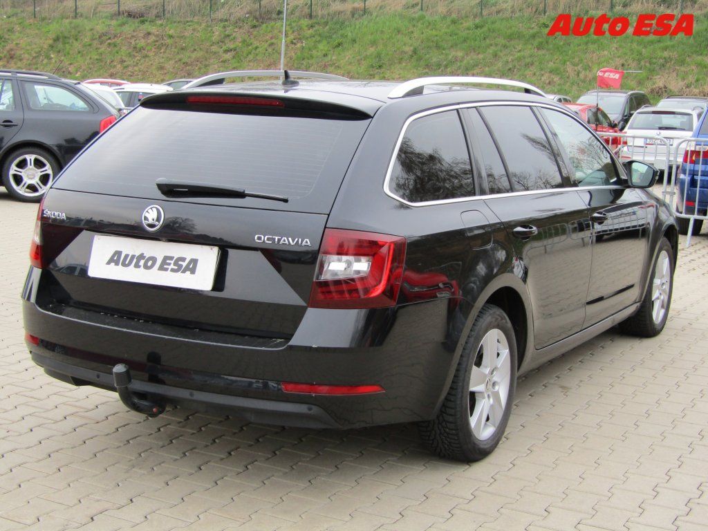 Škoda Octavia, 1.6 TDi,DSG - fotka 4