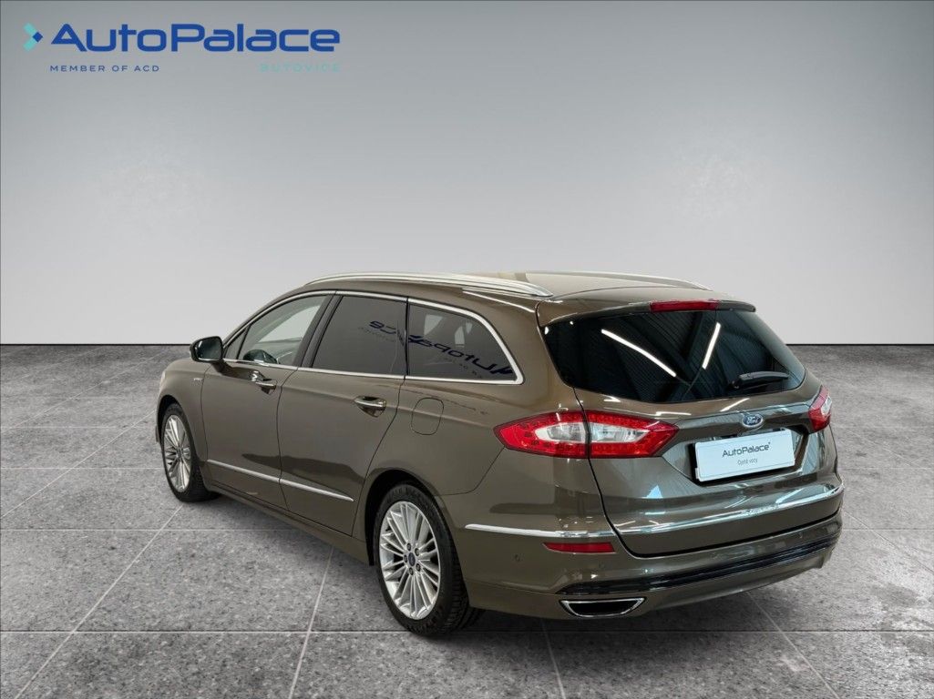 Ford Mondeo, 2,0 TDCi Vignale 4x4 AT 132kW - fotka 6