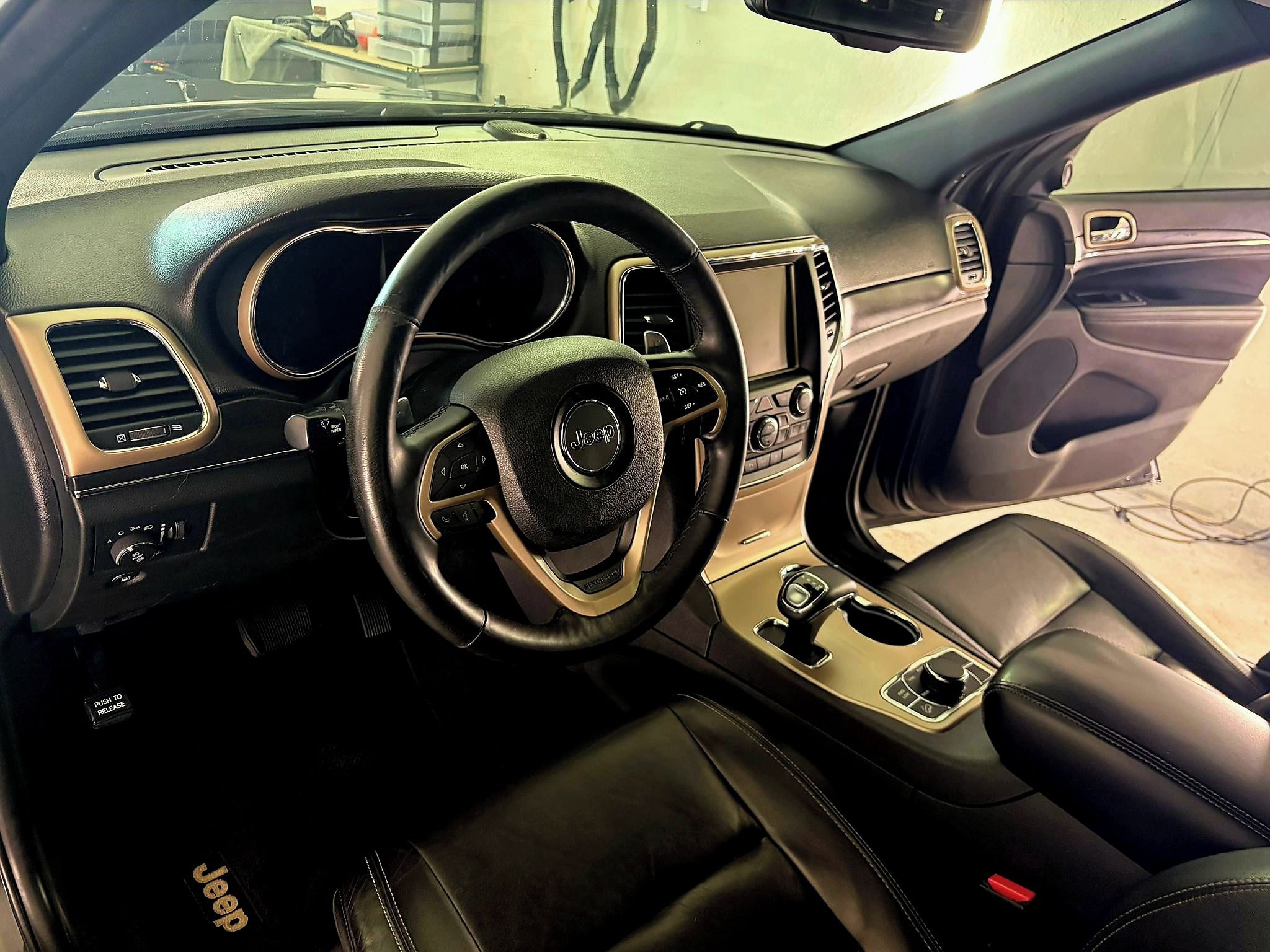 Jeep Grand Cherokee, Grand Cherokee 3.0 V6 turbo Di - fotka 4