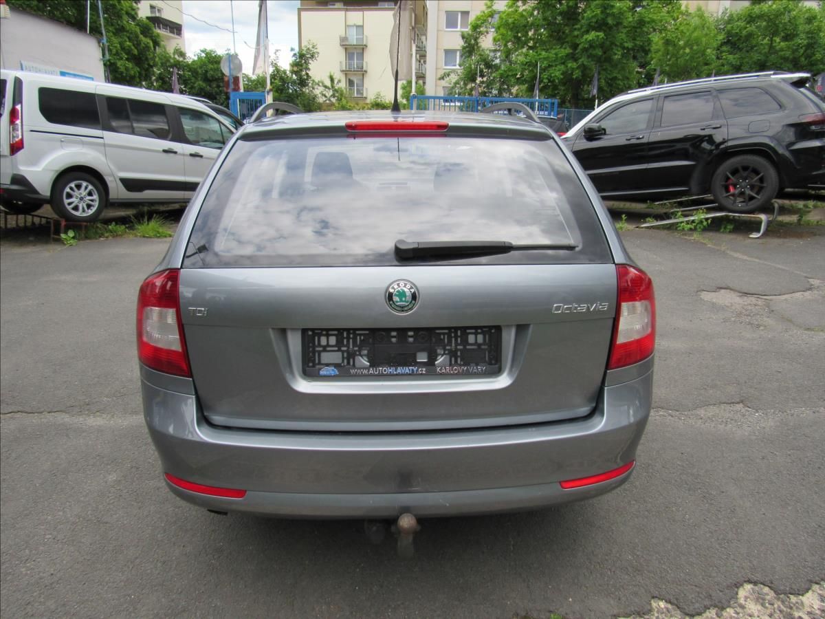 Škoda Octavia, 1,6 TDi 77kW Combi - fotka 5