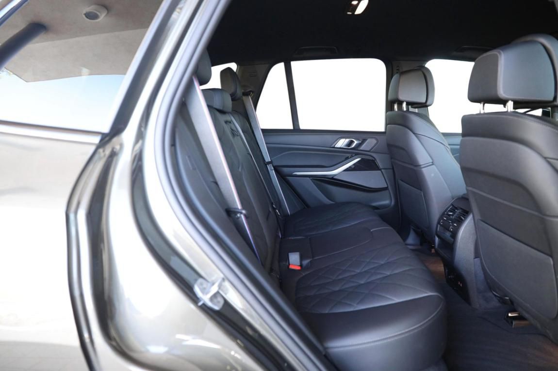 BMW X5, xDrive40i - fotka 6