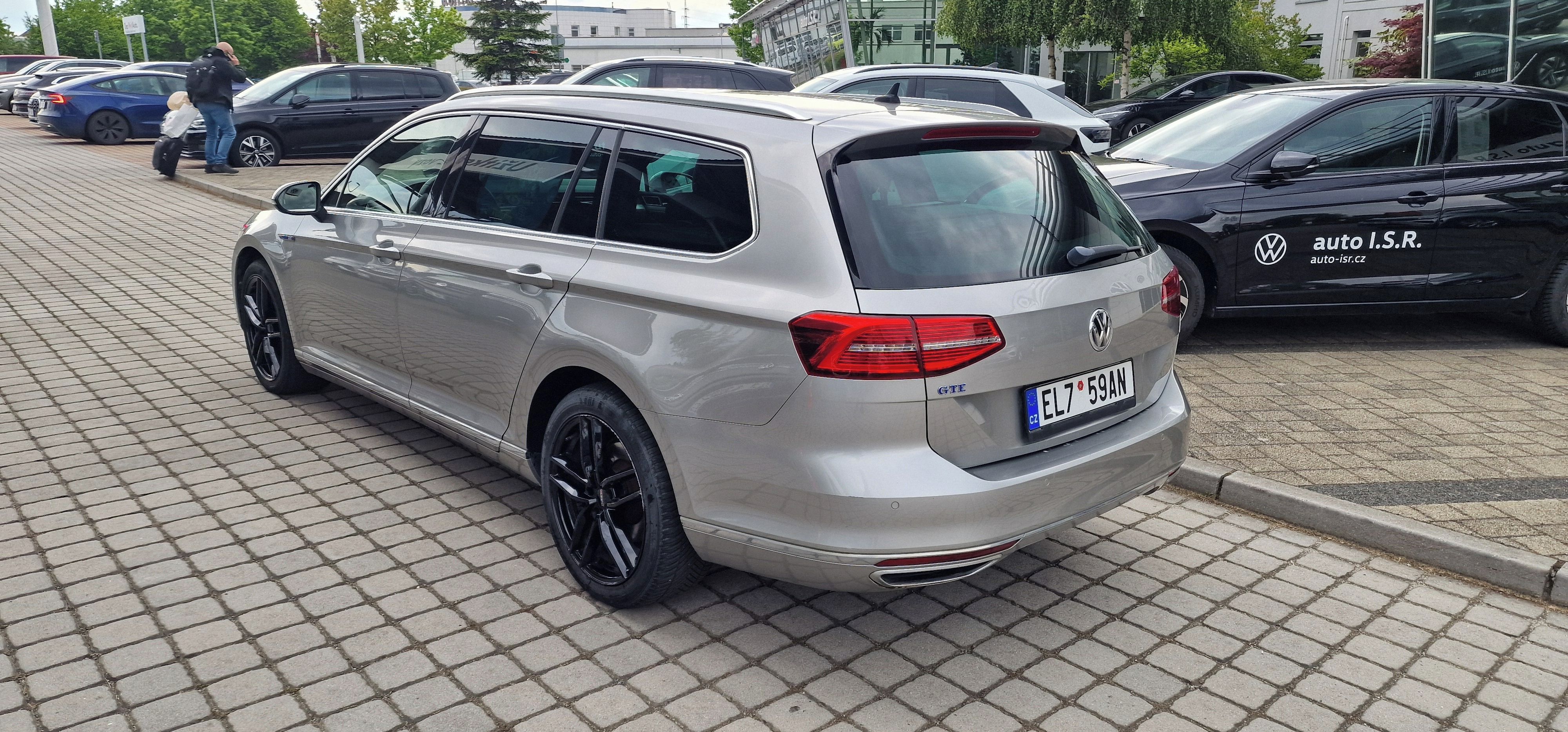 Volkswagen Passat - fotka 5