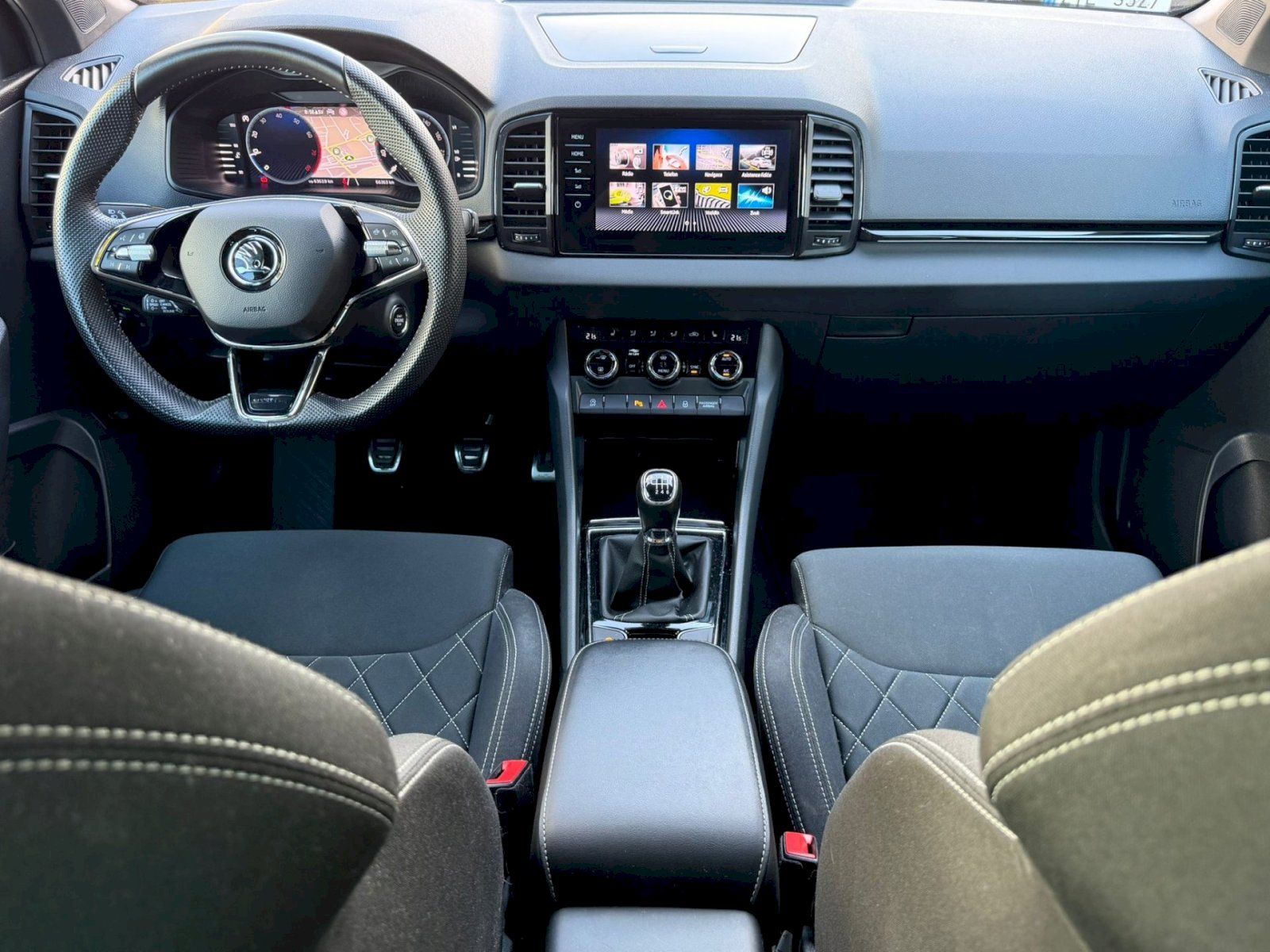 Škoda Karoq, SportLine 1,5 TSI 110 kW 6° MP - fotka 5