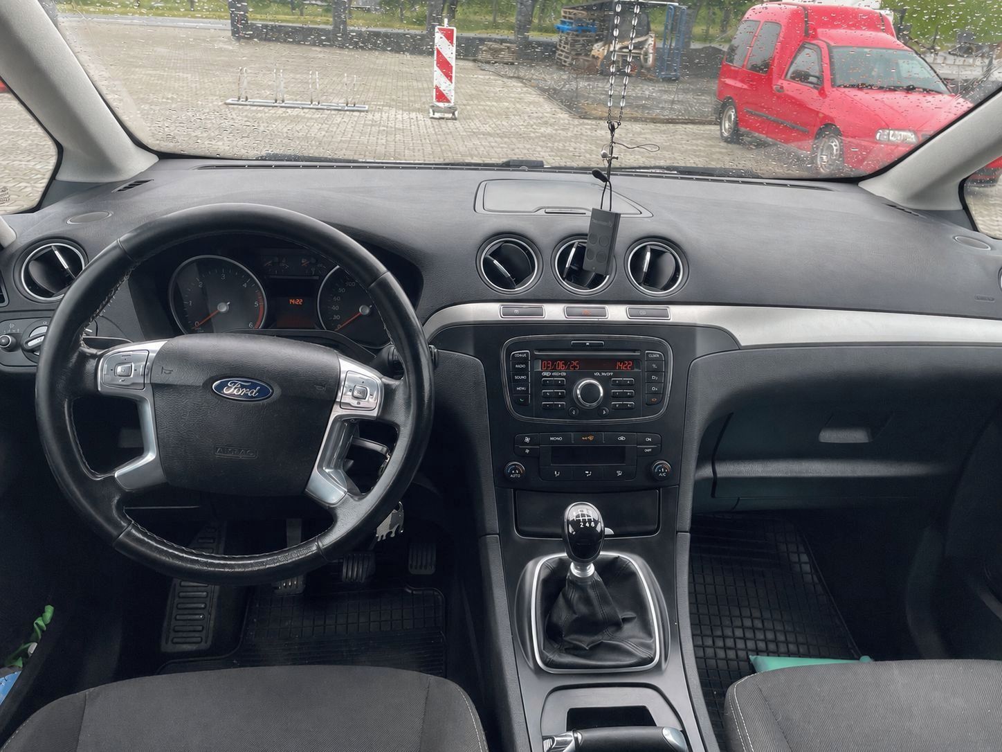 Ford Galaxy, 2.0Tdic 120kw, 7 míst, servis - fotka 6