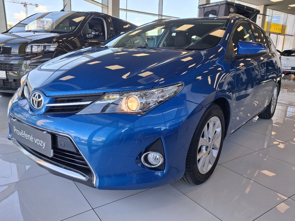 Toyota Auris, 1.6VVT-i 97kW 2013