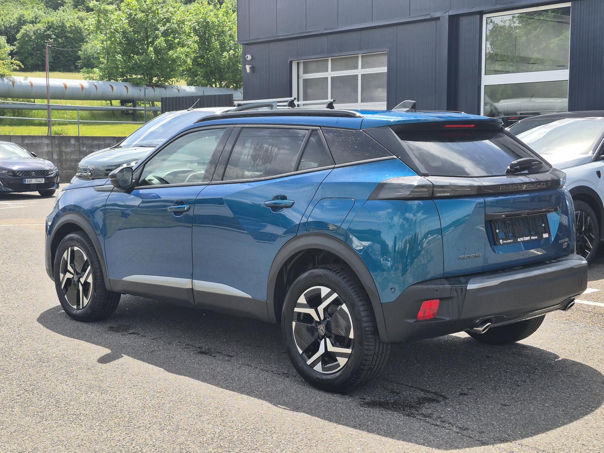 Peugeot 2008, ALLURE Hybrid 145 e-DCS6 - fotka 3