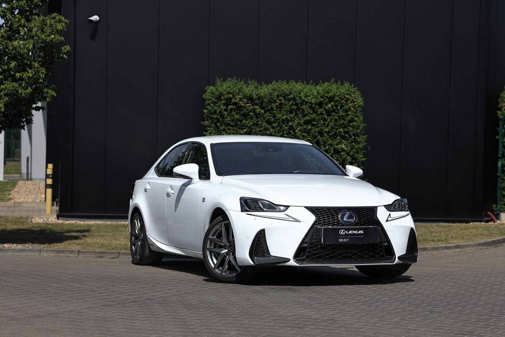 Lexus IS 300h, 300H 2,5 F SPORT PLUS - fotka 2