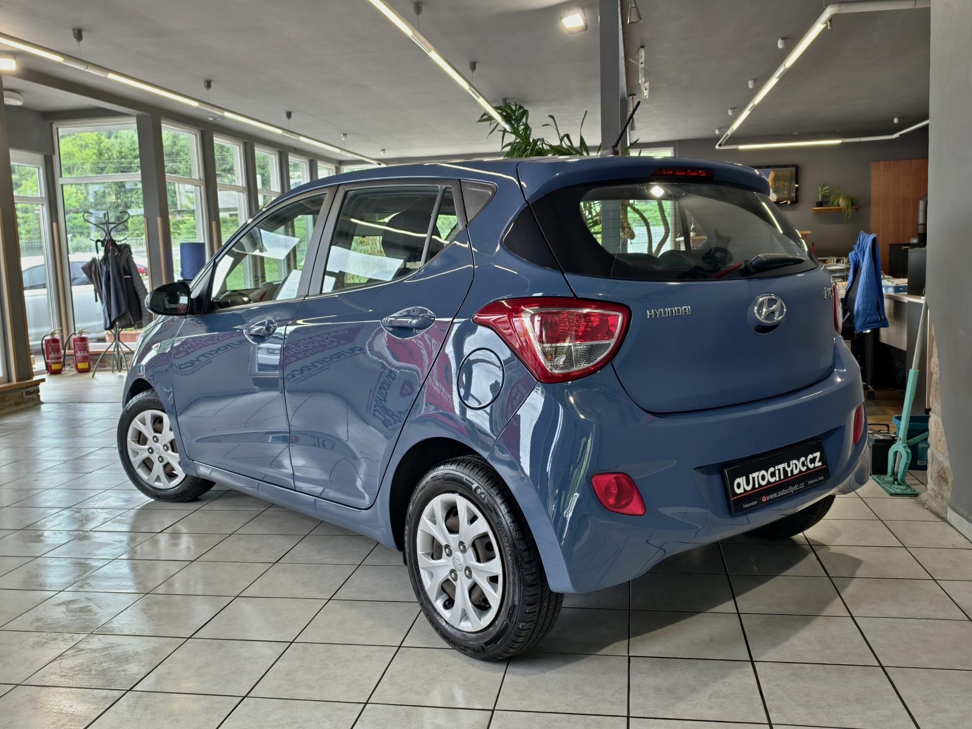 Hyundai i10, 1.0 i 49kW FAMILY +, ČR - fotka 5