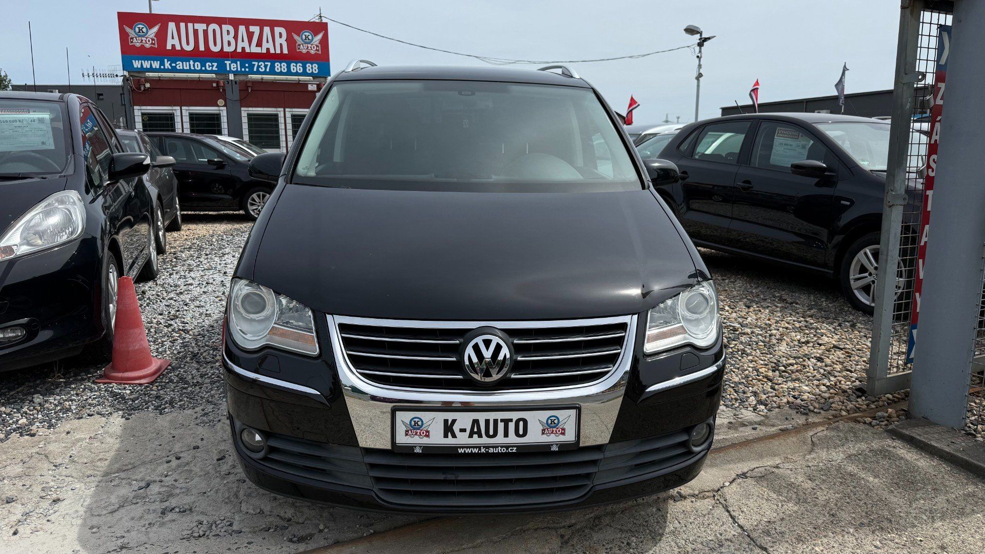 Volkswagen Touran, 1.4TSi 103kW *DSG*Tažné*ALU* - fotka 2