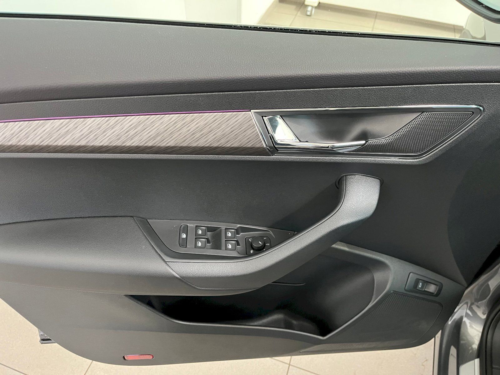 Škoda Karoq, 2,0 TDI 110 kW A7F Top Selecti - fotka 6