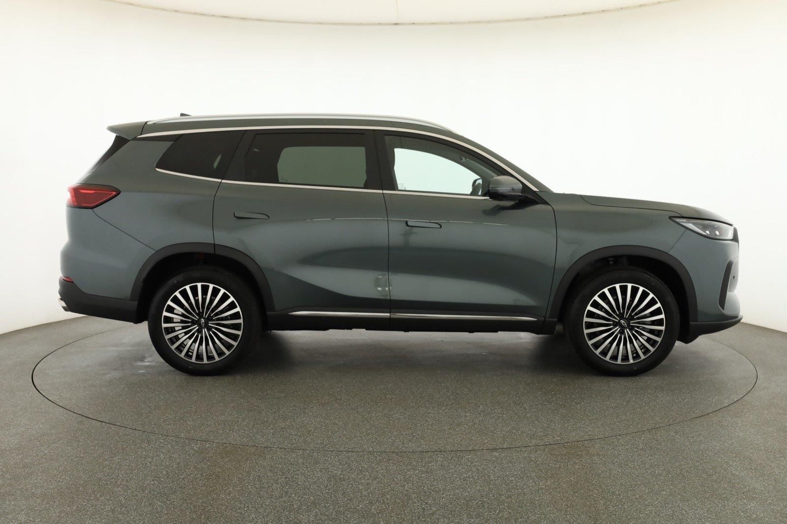 Chery Tiggo 8, 1.6 TGDI, UNIQUE, Ad. tempomat - fotka 6