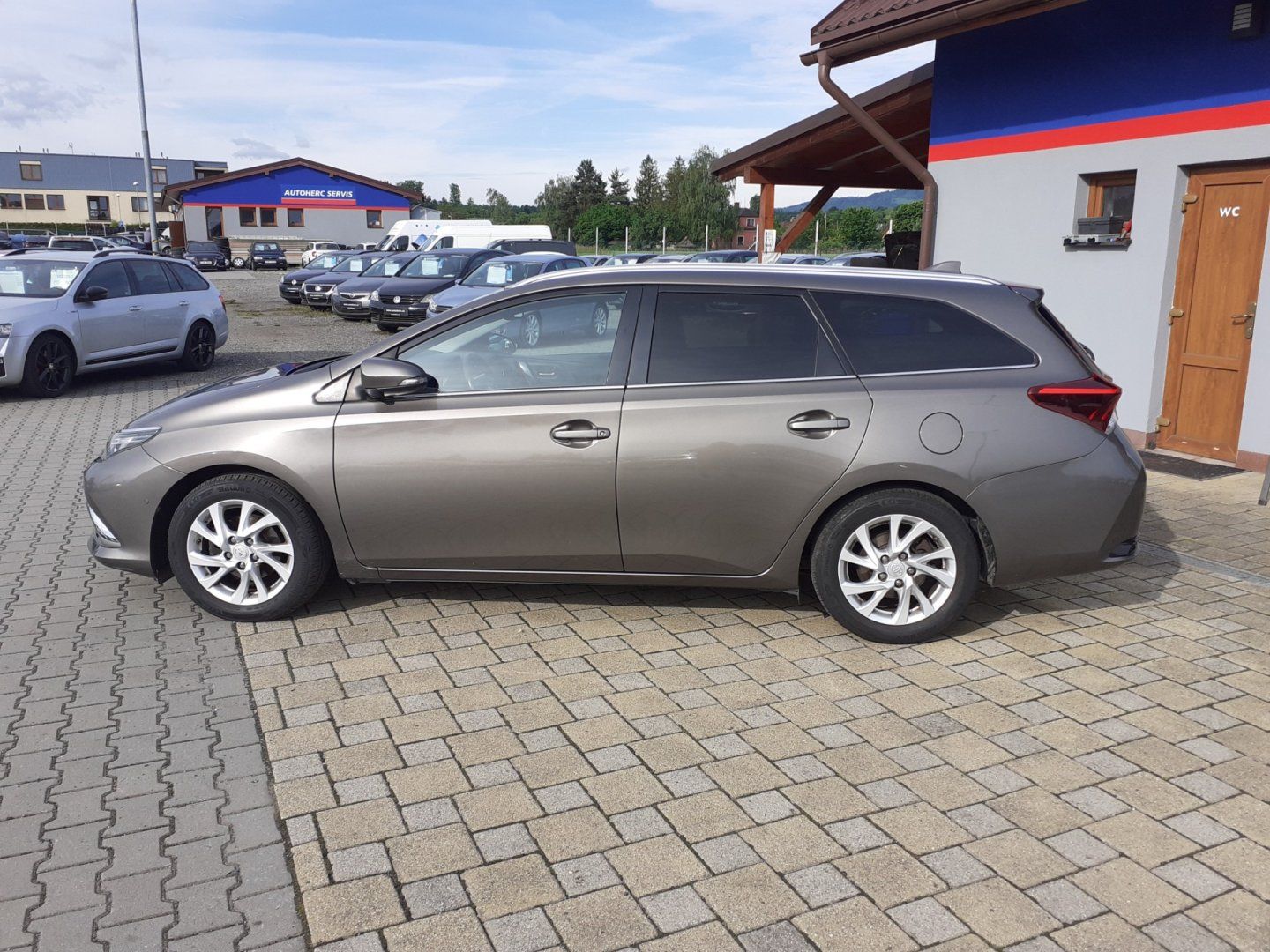 Toyota Auris, 1.6 i Valvematic  AUTOMAT - fotka 6