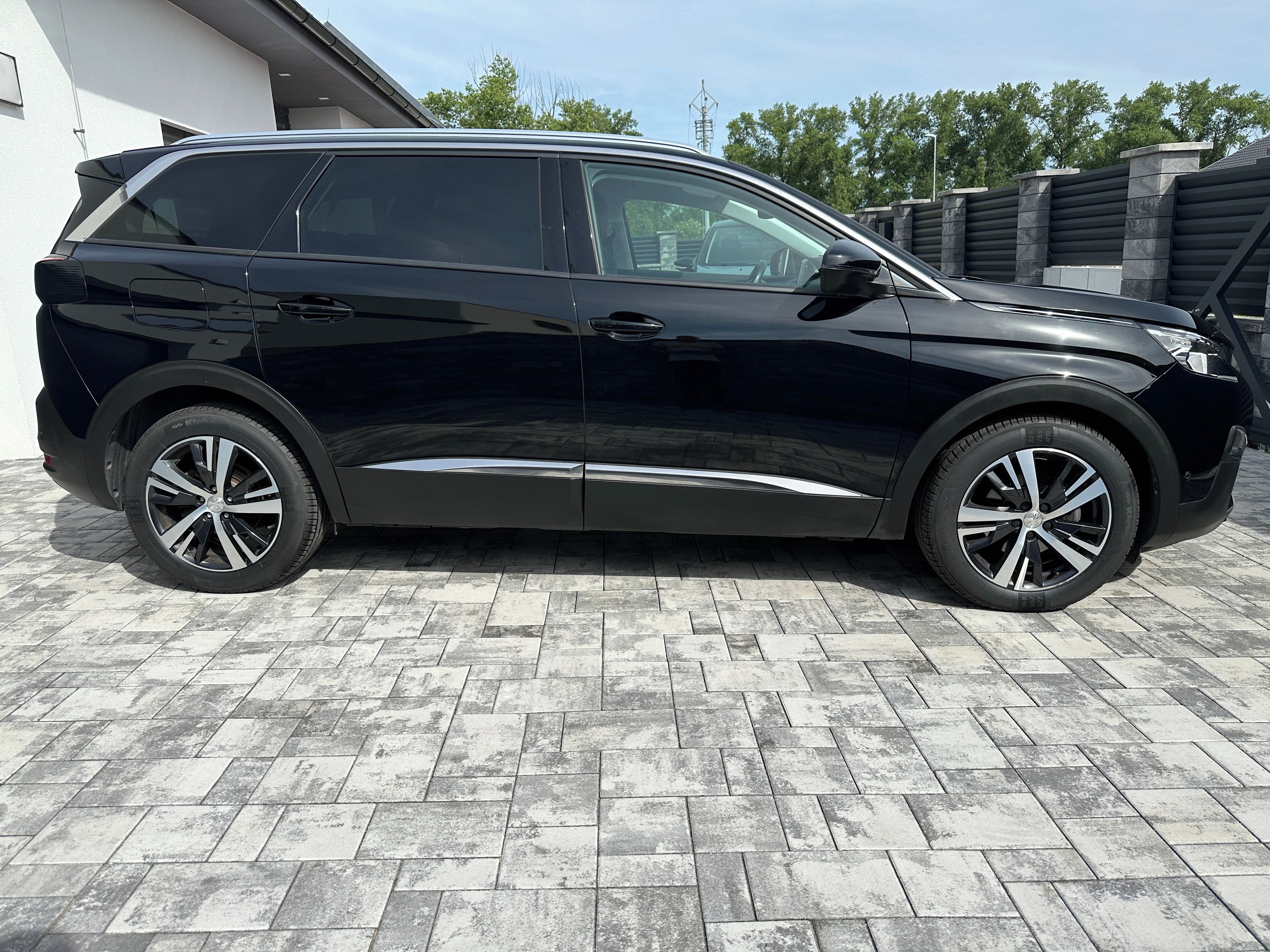 Peugeot 5008, 1,2 PureTech AUTOMAT, ALLURE - fotka 3