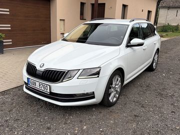 2.0 TDI 110 kw. DSG. Kombi.