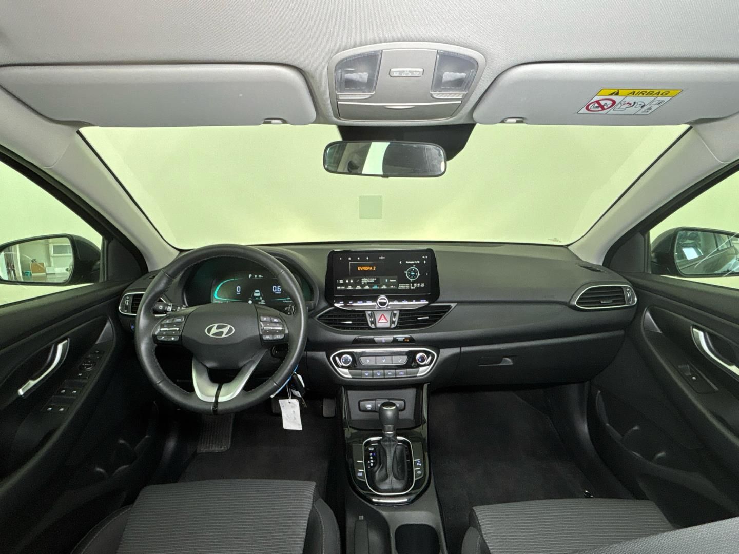 Hyundai i30, 1.5 T-GDI / 103 kW Smart DCT - fotka 5