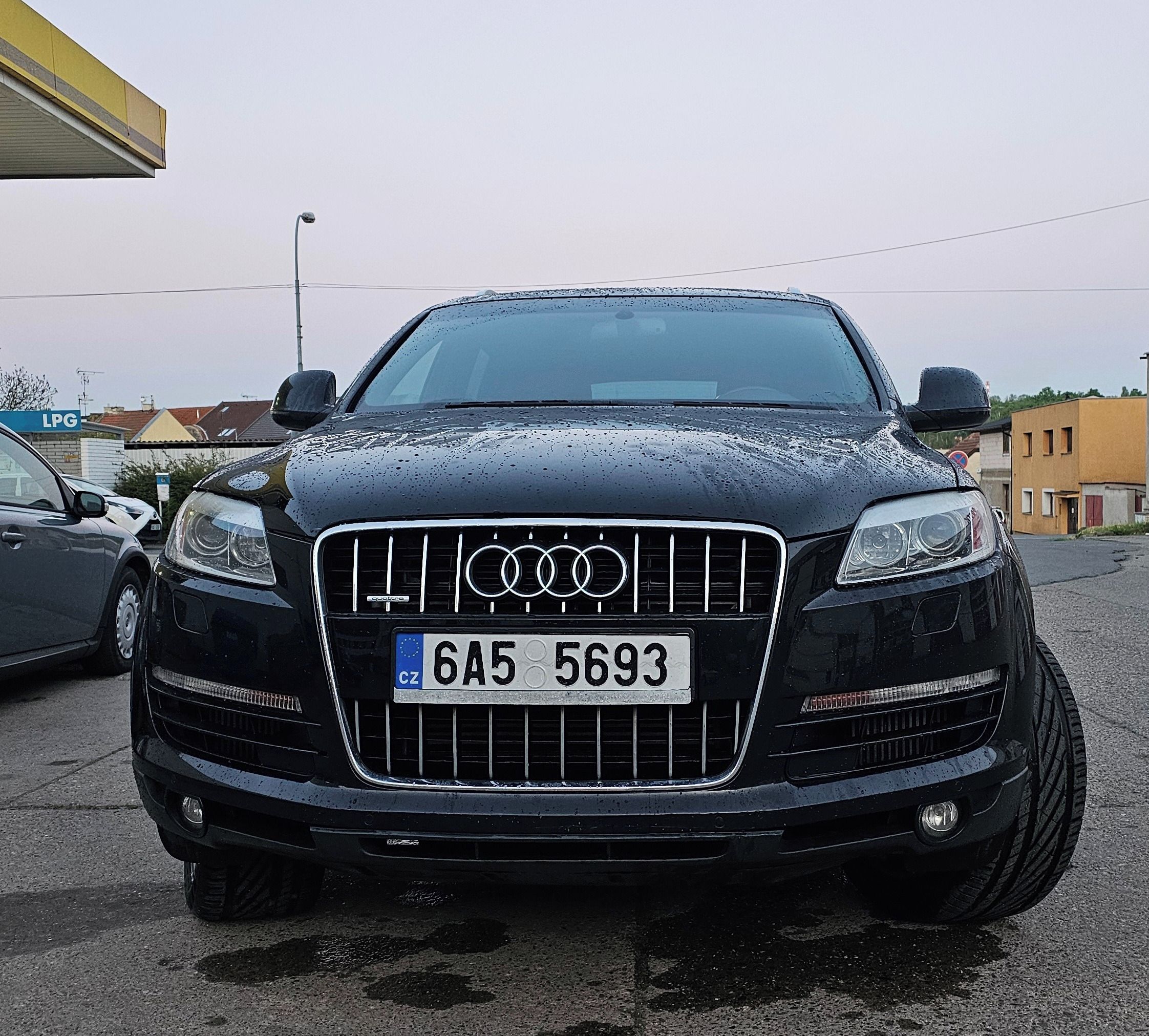Audi Q7, 3.0 tdi - fotka 3