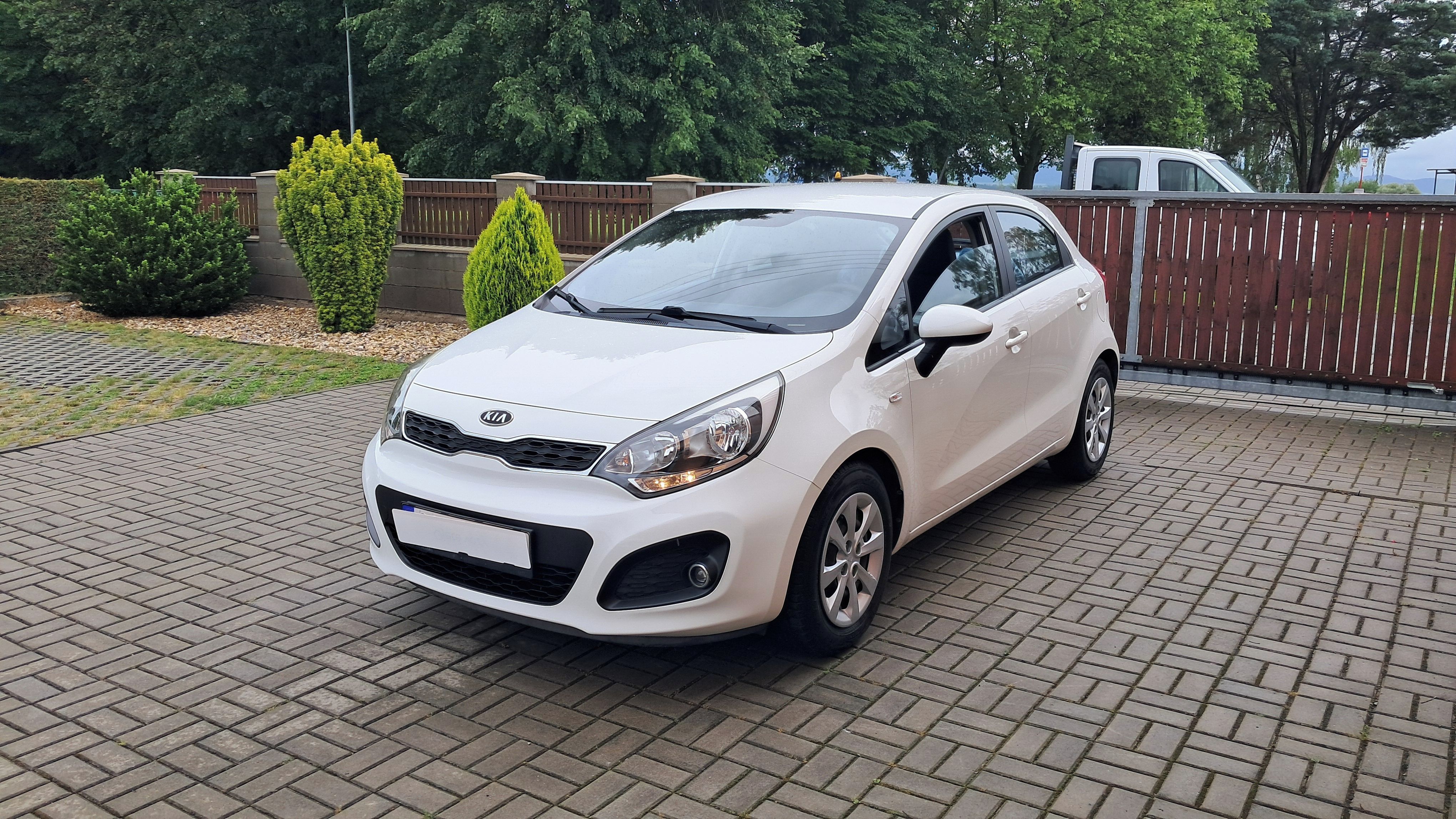 Kia Rio, 1.4i / 1.MAJITEL ČR/  91 000KM - fotka 4