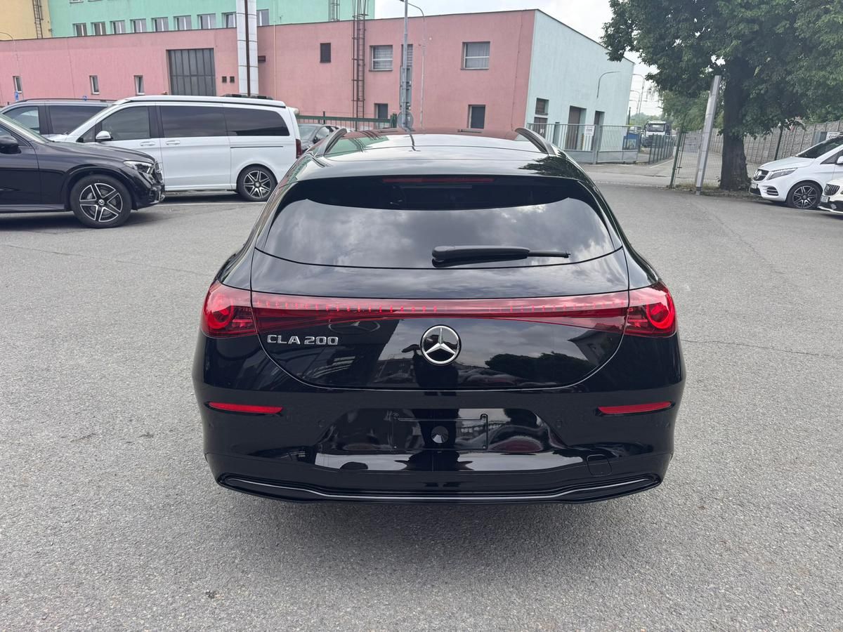 Mercedes-Benz CLA, 200 Shooting Brake - fotka 6