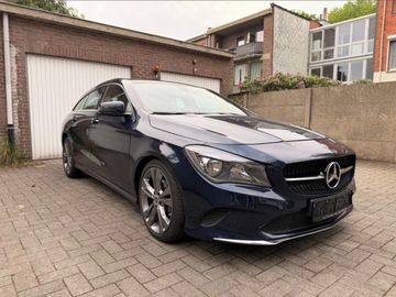 Mercedes-Benz CLA200 automat