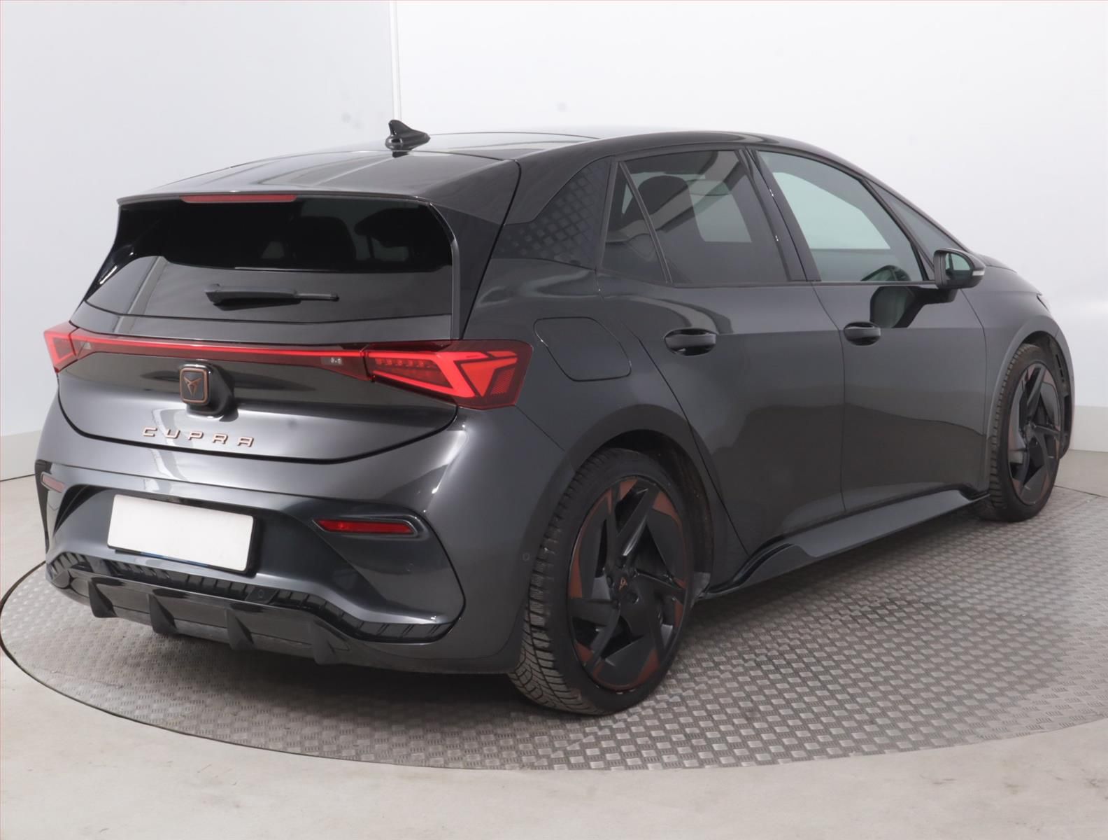 Cupra Born, 58, Automat, Kůže, Navi - fotka 5