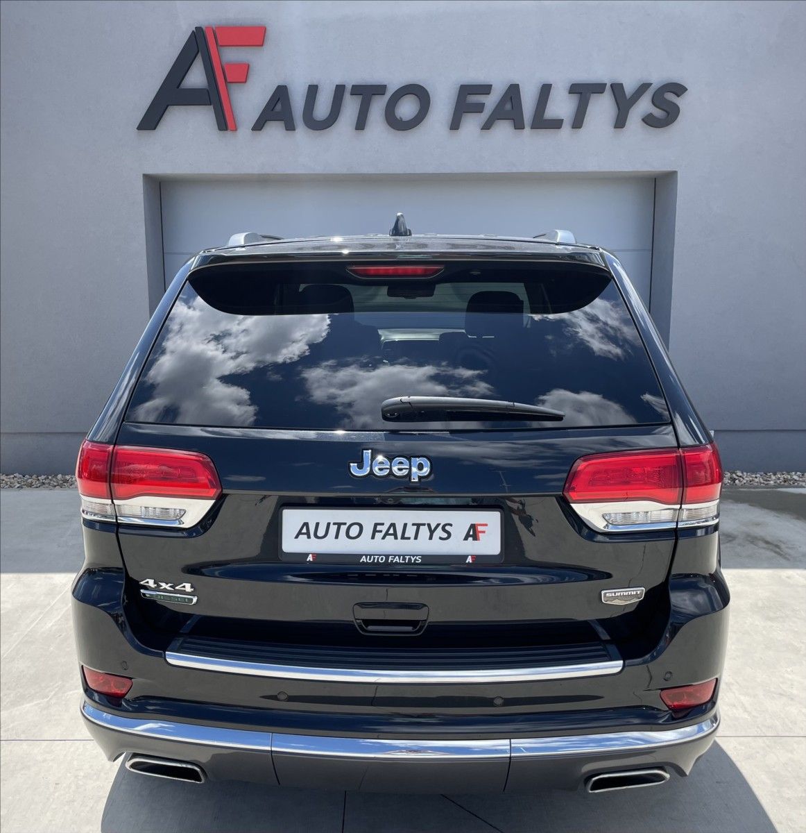 Jeep Grand Cherokee, 3,0 CRDi 184KW SUMMIT ČR. - fotka 4