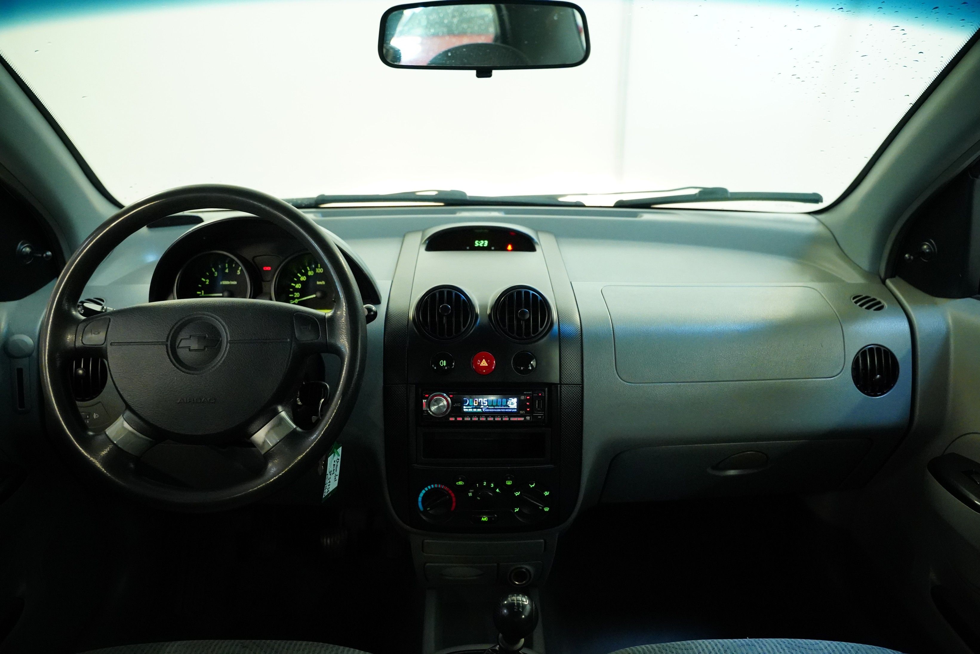 Chevrolet Kalos, 1.4i 61 kW - fotka 5