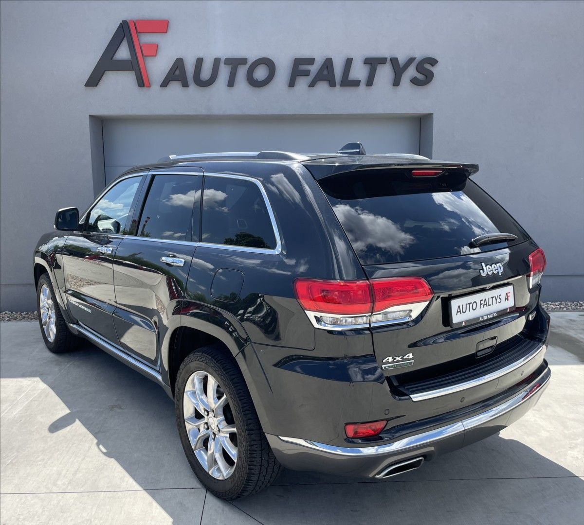 Jeep Grand Cherokee, 3,0 CRDi 184KW SUMMIT ČR. - fotka 5