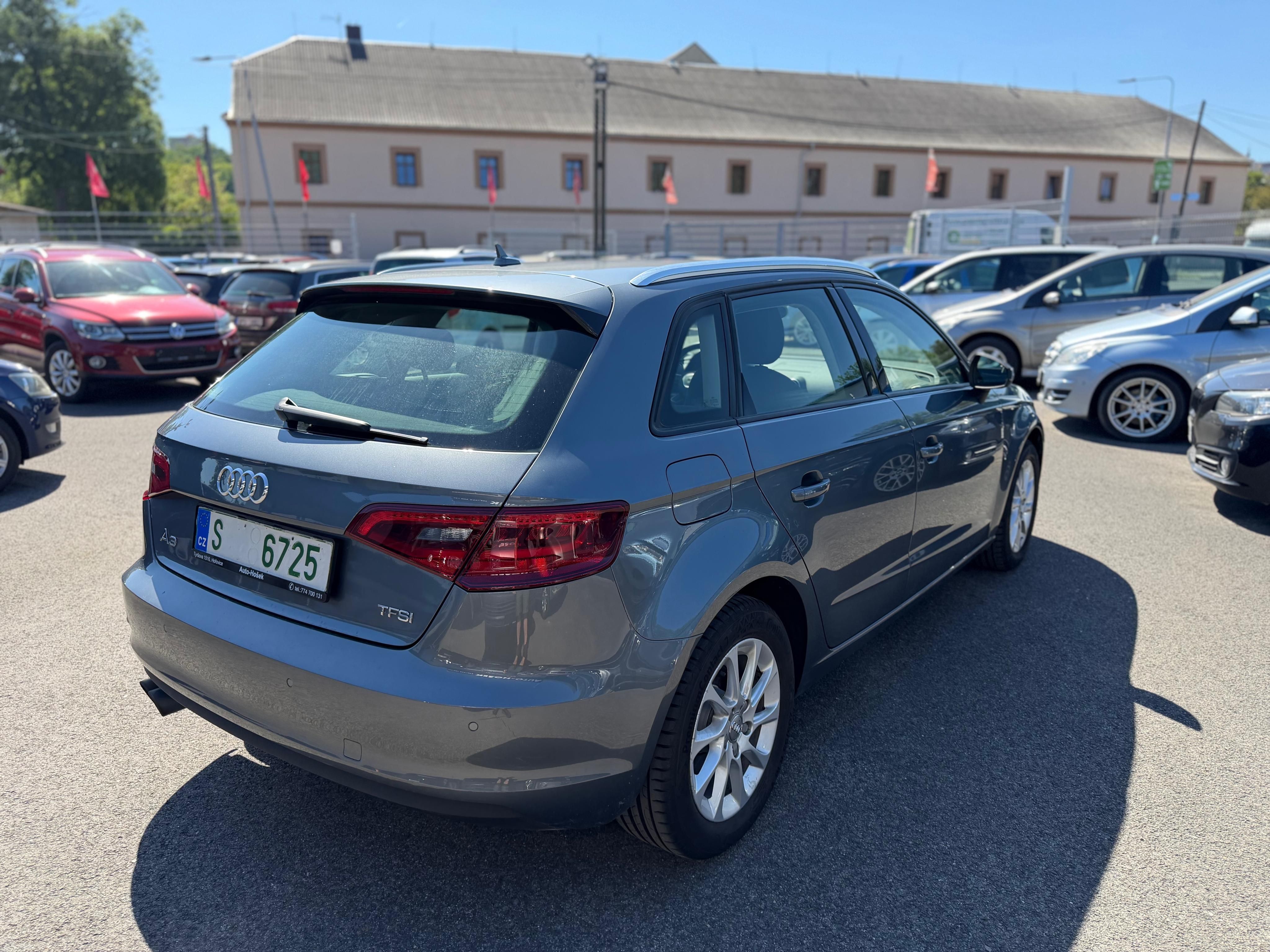 Audi A3, 1.4 Tfsi, 90kw - fotka 3