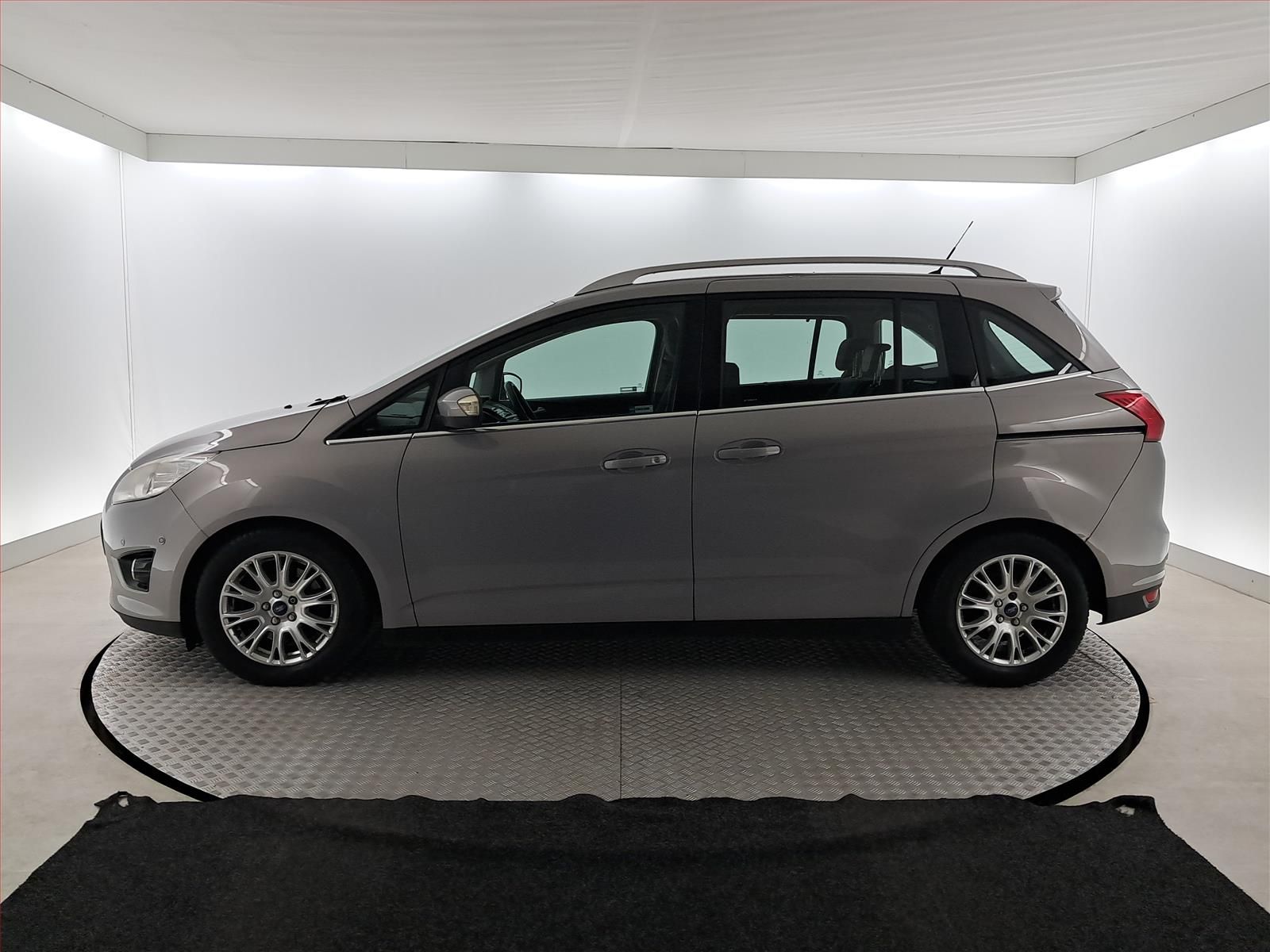 Ford Grand C-MAX, 1.6 TDCi, po STK, Tažné - fotka 3