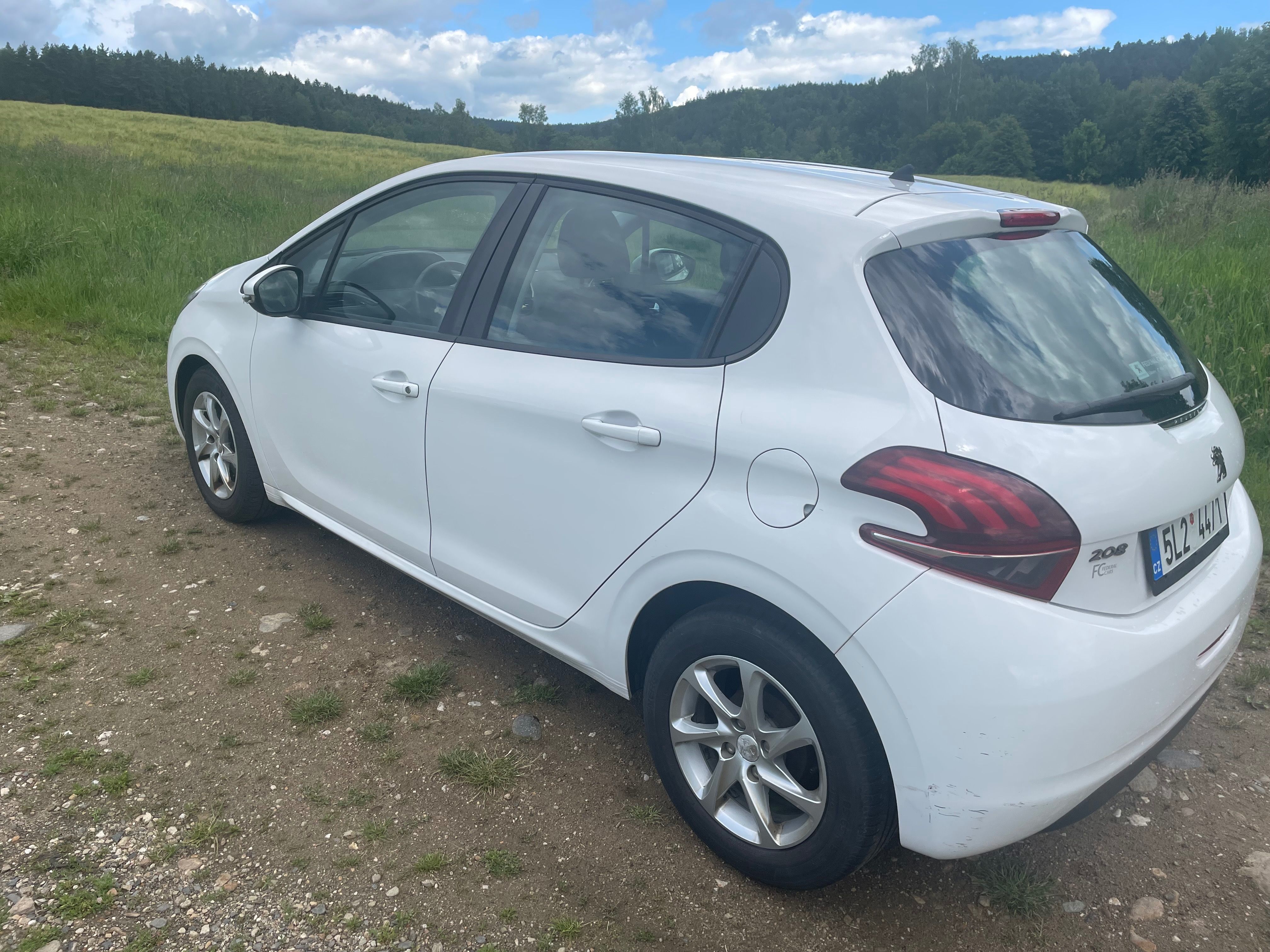 Peugeot 208, Servisováno - fotka 3