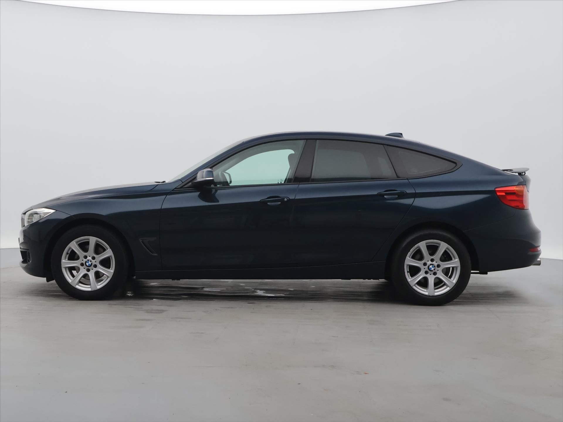BMW Řada 3, 2.0 320d 135kW GT Xenon - fotka 4