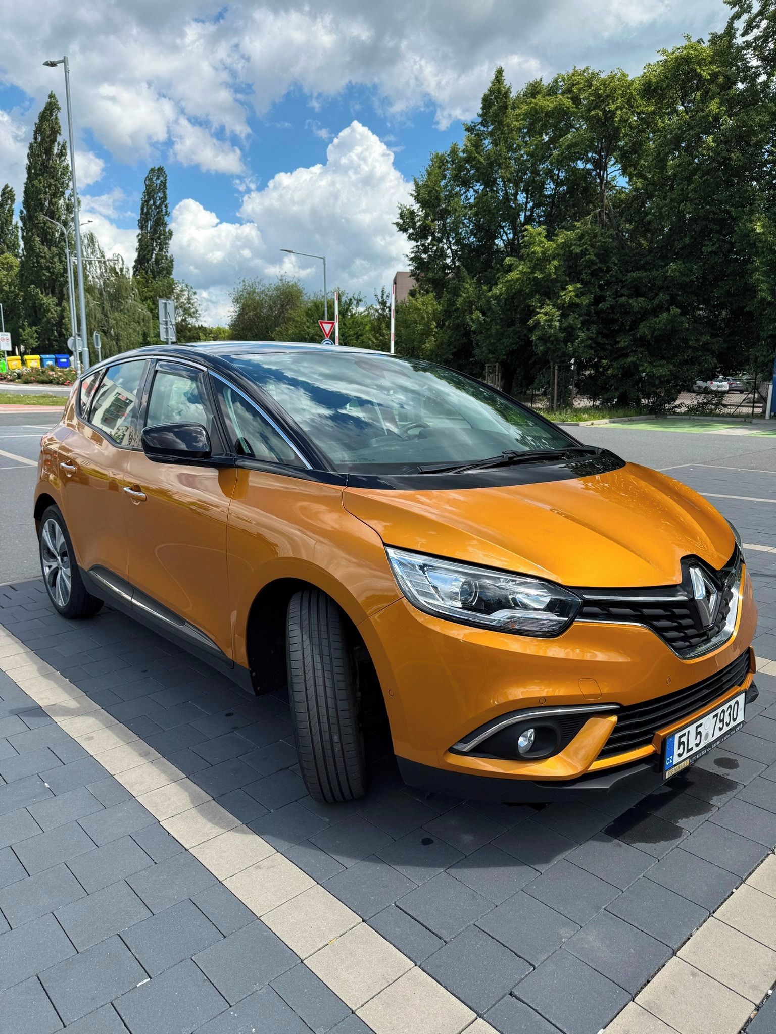 Renault Scénic, Renault Scénic IV 1.6dCi 96 kW - fotka 6