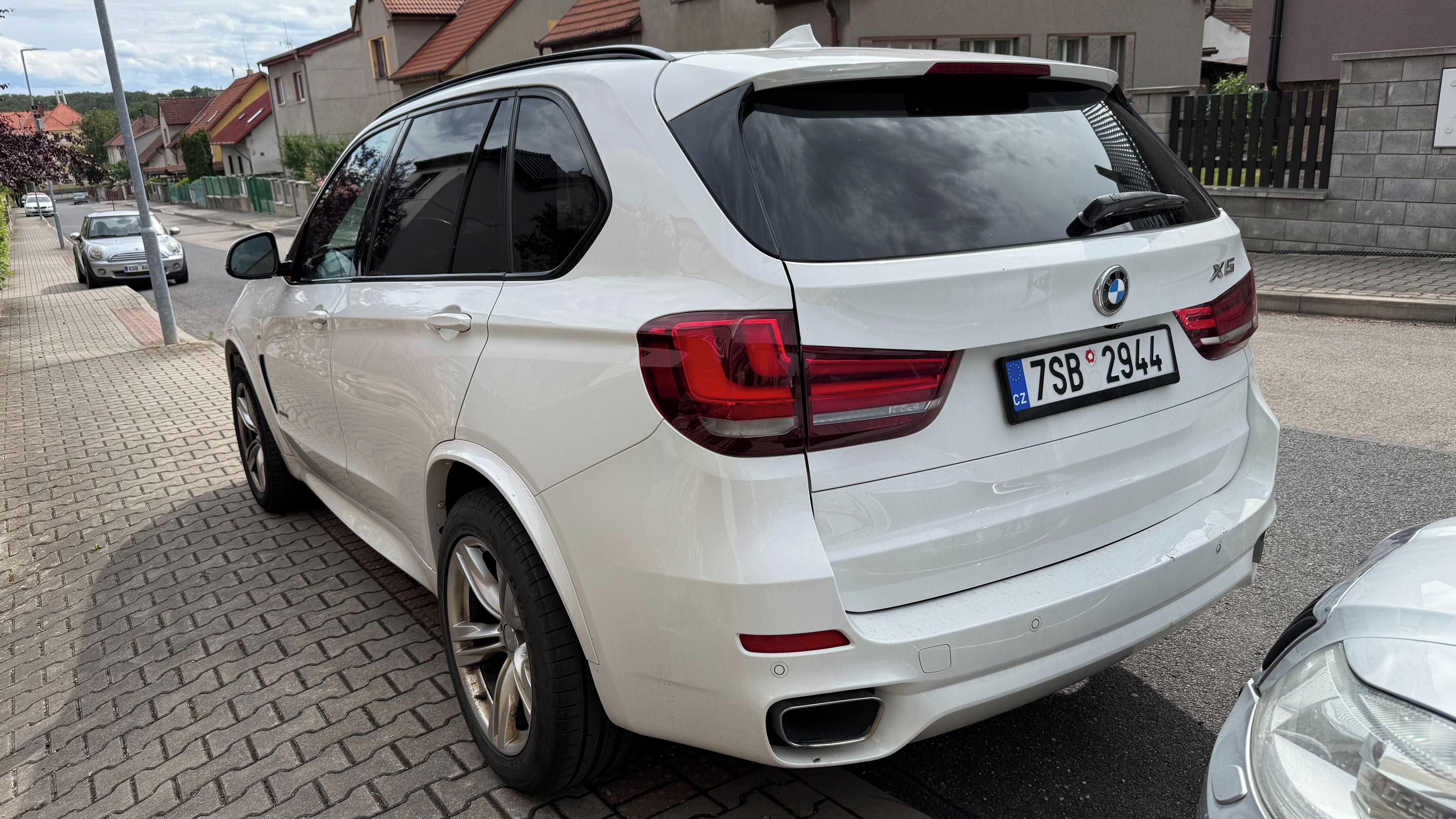 BMW X5, XDRIVE30D - fotka 3