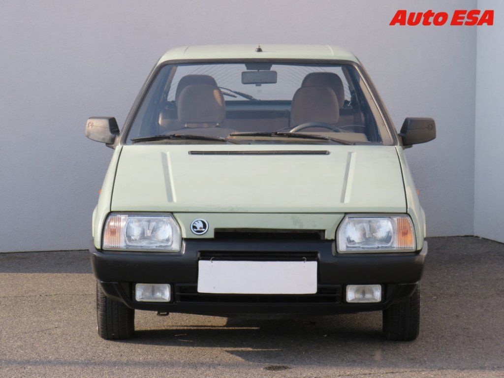 Škoda Favorit, 1.3i,ČR,STK4/28 - fotka 2