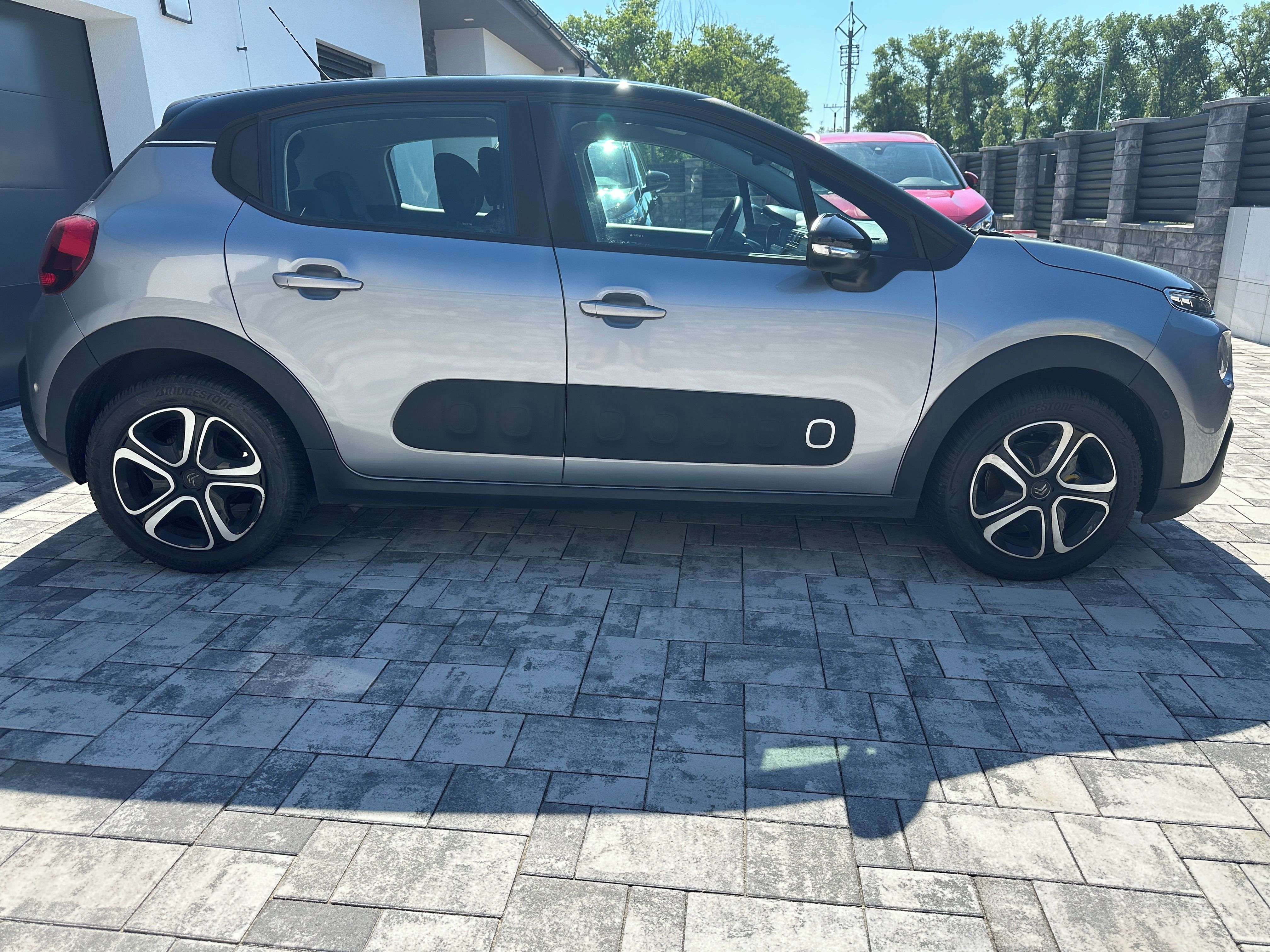 Citroën C3, 1,2 PureTech SHINE-KAMERA,NAVI - fotka 3