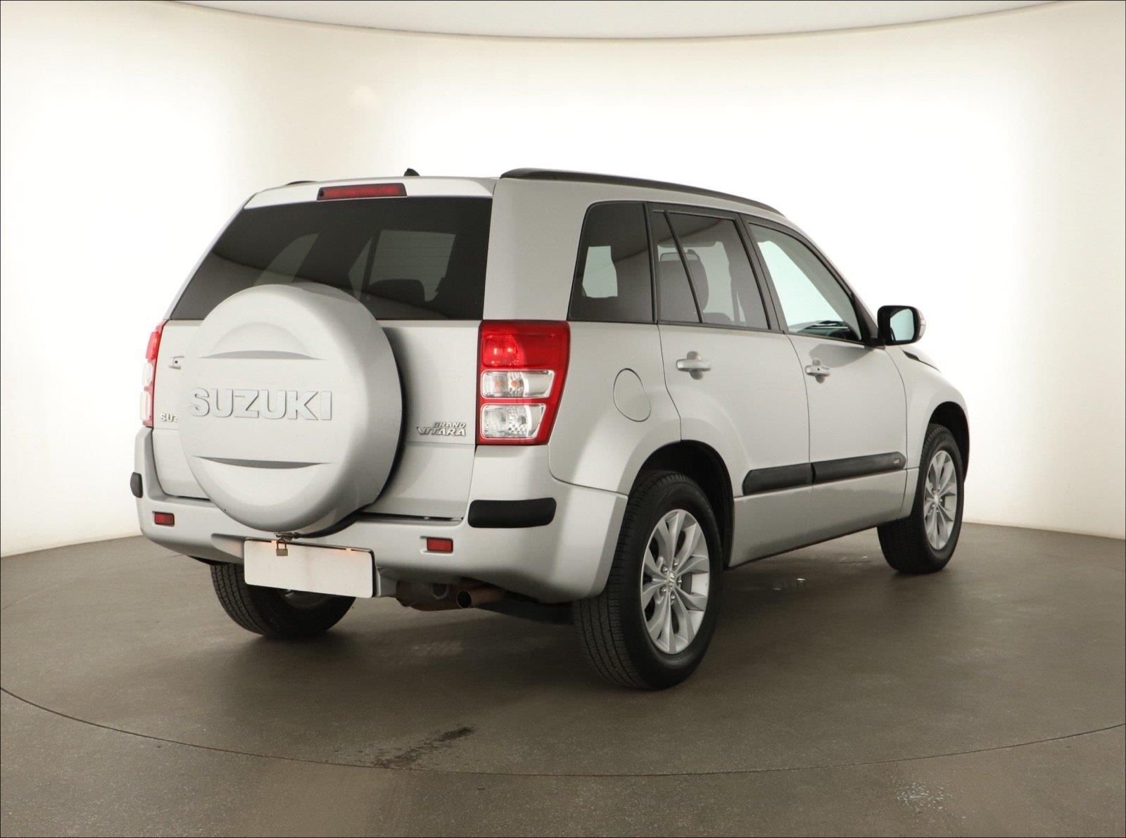Suzuki Grand Vitara, 2.4 VVT, 4X4, ČR,1.maj - fotka 5