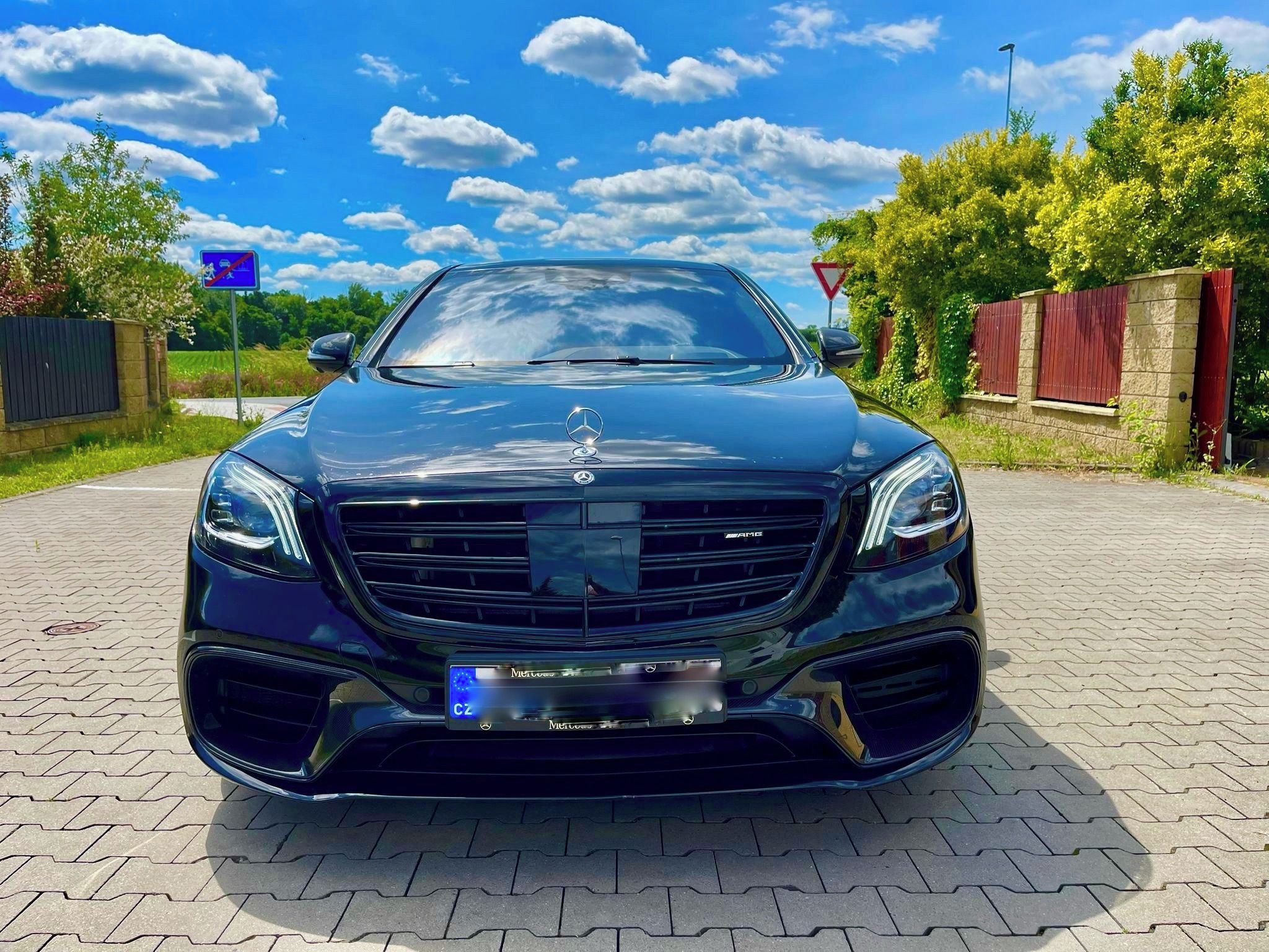 Mercedes-Benz Třídy S, AMG S63 4M+ L Carbon-Paket - fotka 2