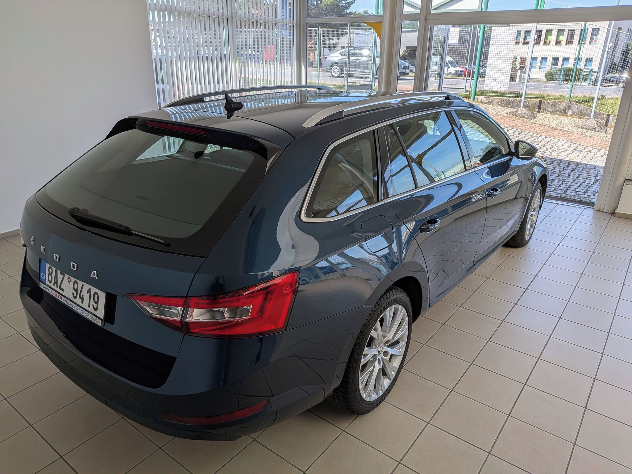 Škoda Superb, Style 2.0 TDI 4x4 DSG 147kW - fotka 5