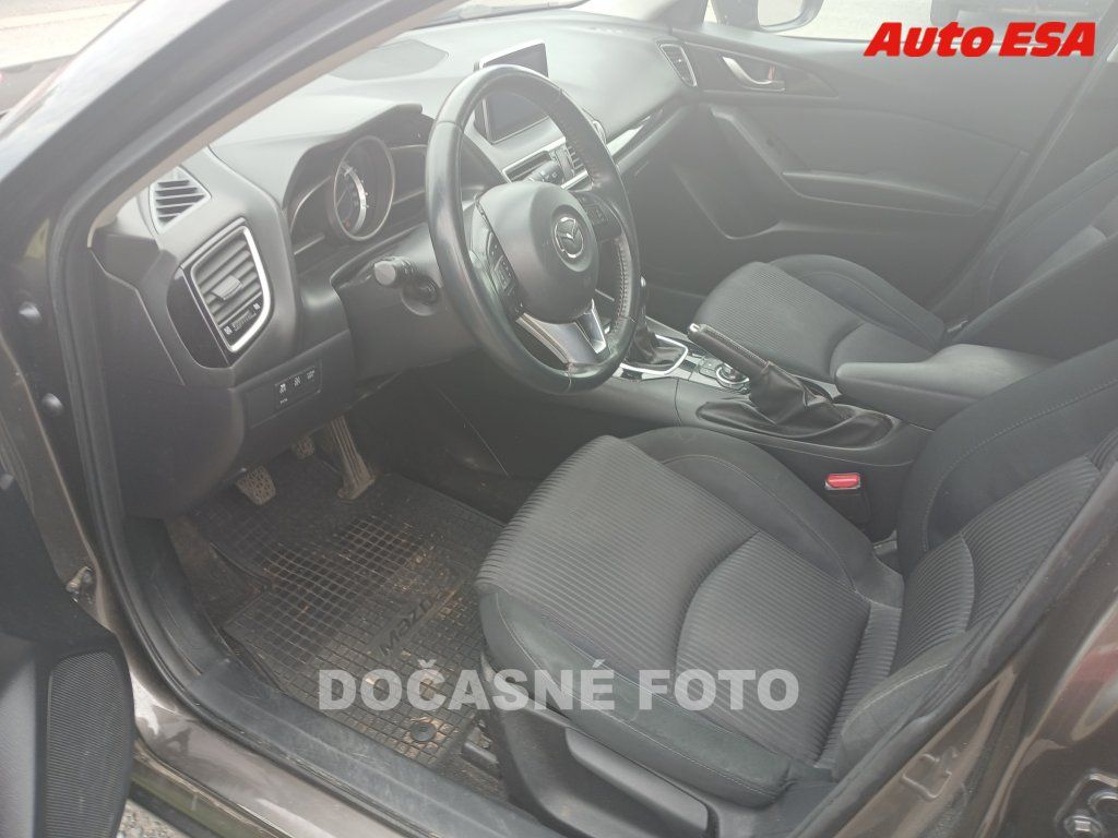 Mazda 3, 2.0i - fotka 3