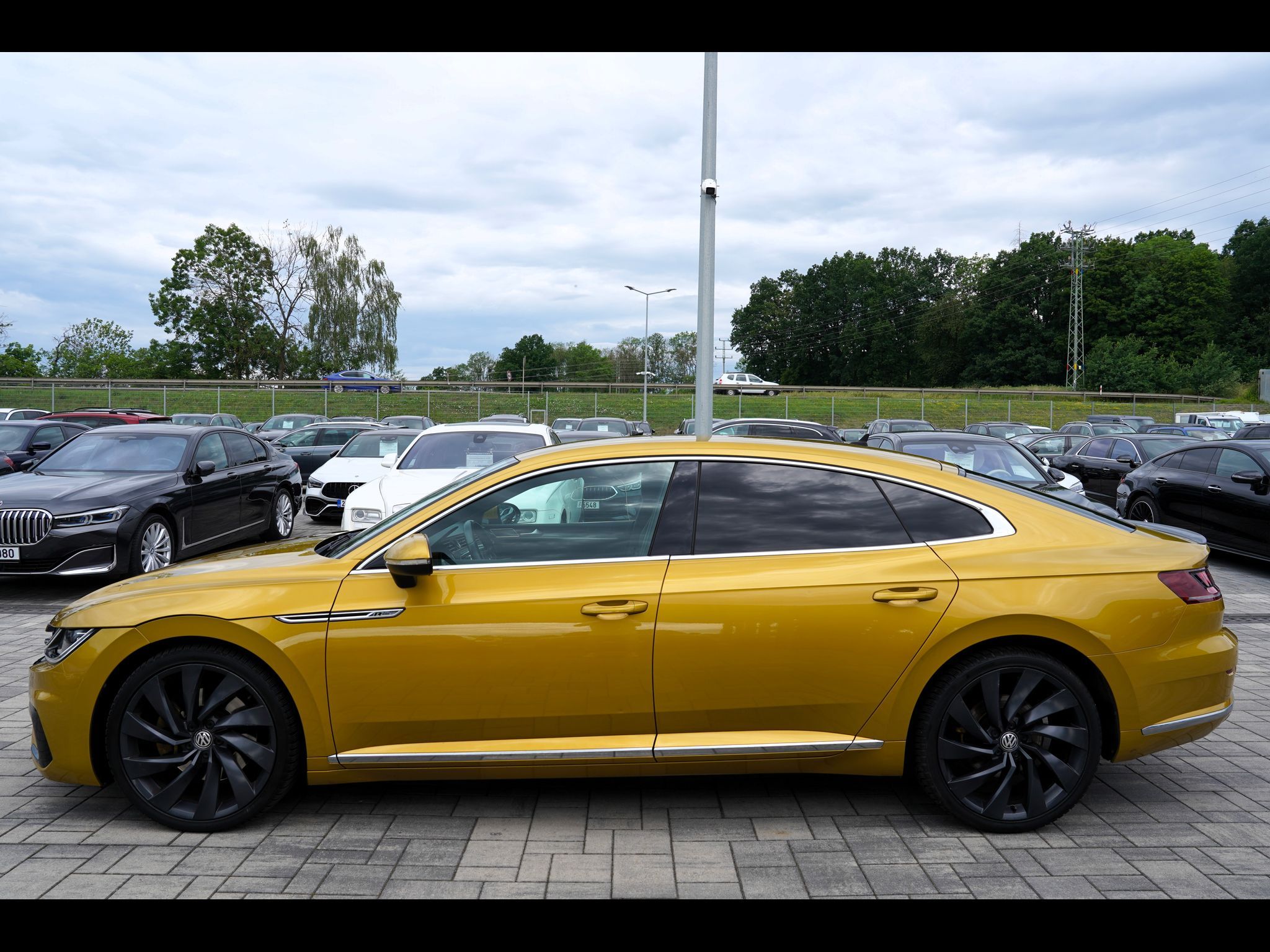 Volkswagen Arteon, 2.0 TSI 4Motion/DSG/R-line - fotka 3