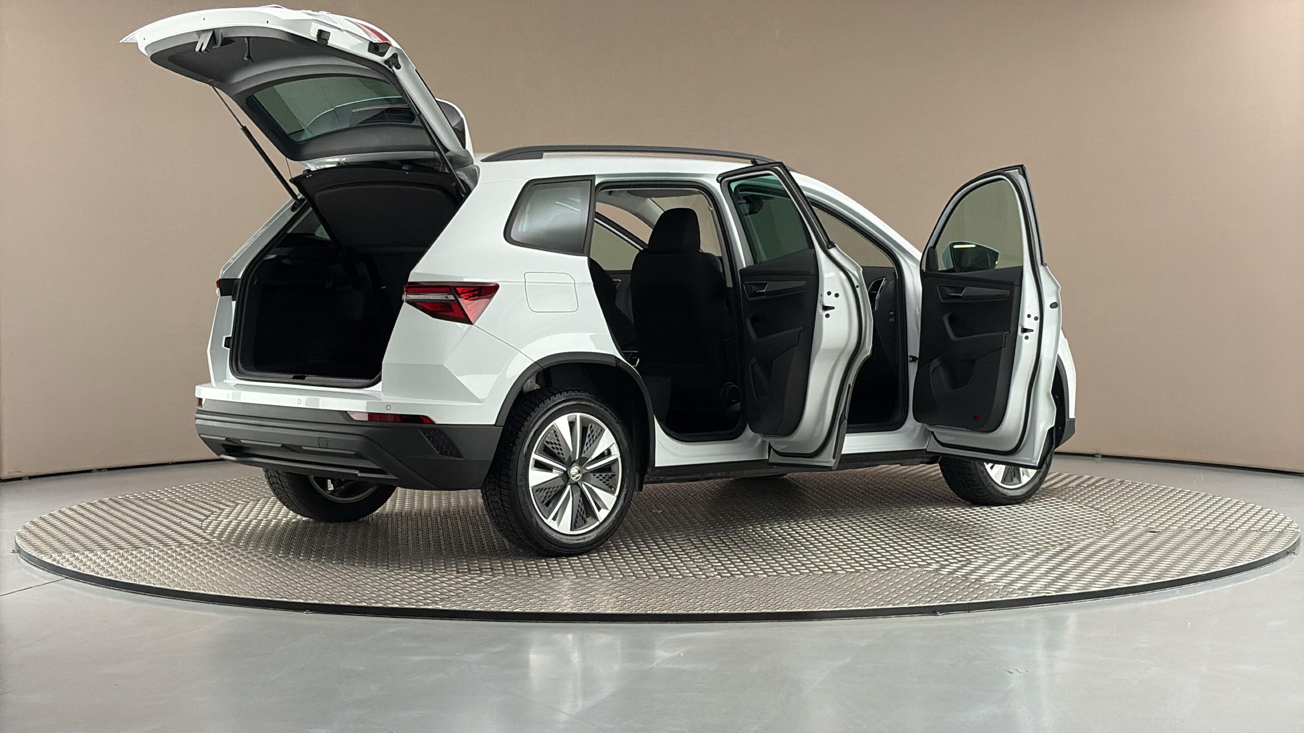 Škoda Karoq, 2.0 TDI DSG Style - fotka 6