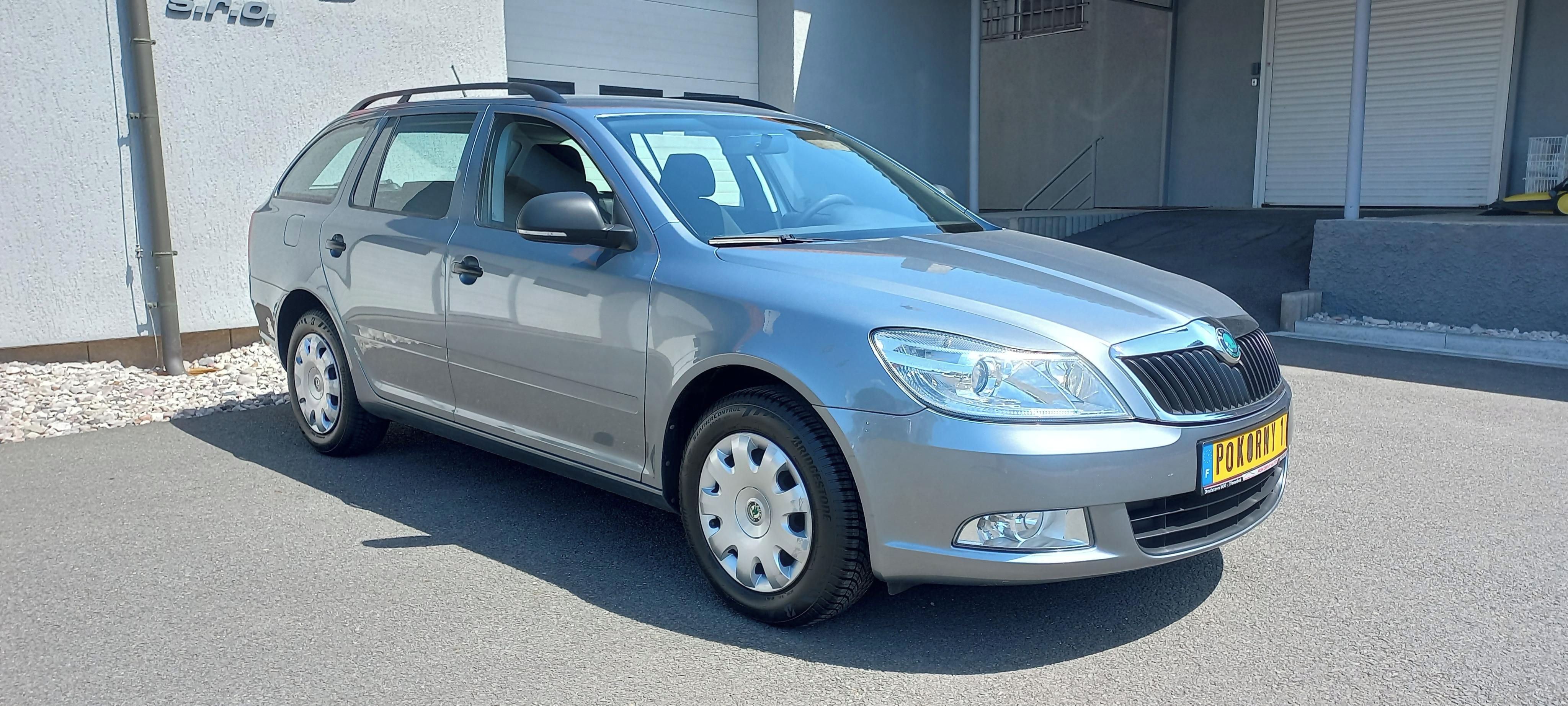 Škoda Octavia, 1.2 TSI, 77kw SERVIS - fotka 2