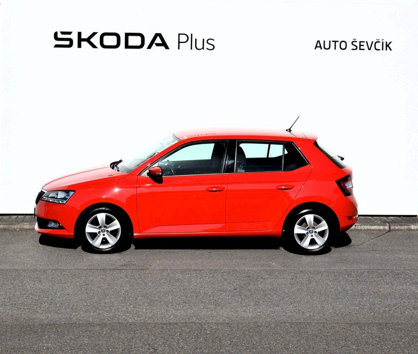 Škoda Fabia, 1.0 TSI 70 kW Ambition PLUS - fotka 3
