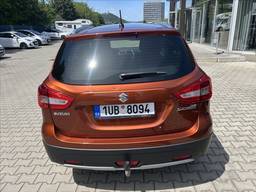 Suzuki SX4, 1,4 T, Premium, Tažné zař. - fotka 6