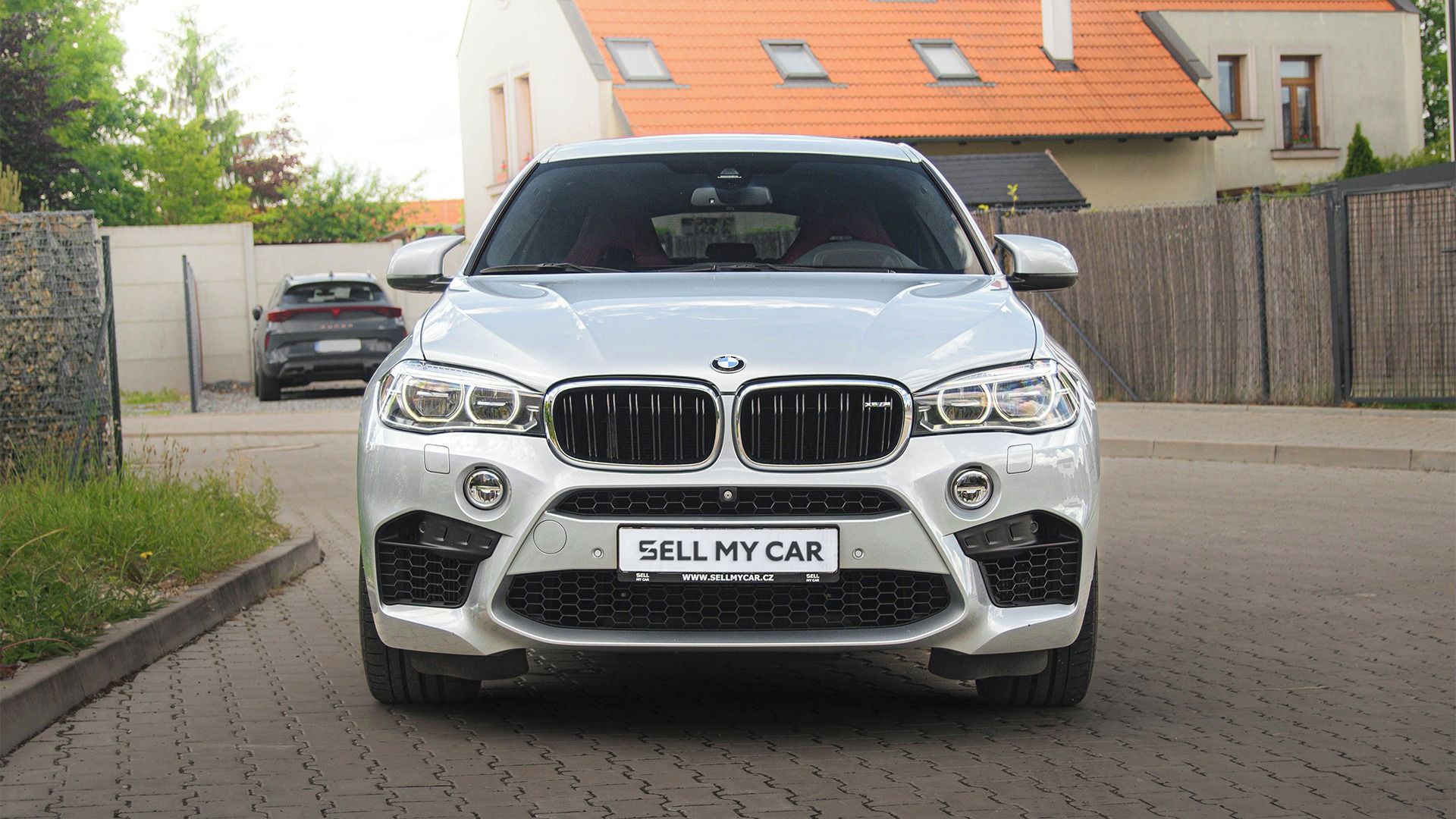 BMW X6, M 4,4/423kW xDrive ČR 360° - fotka 2